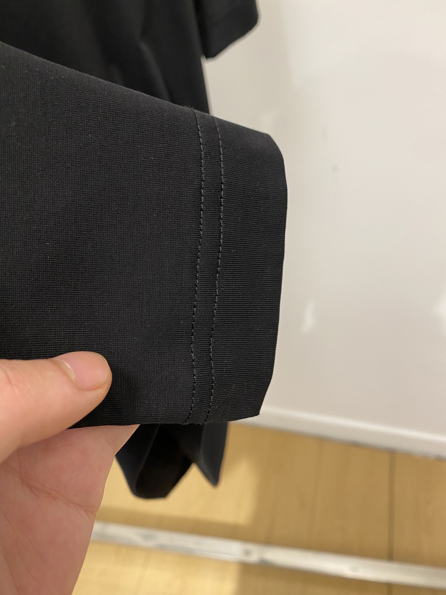 爱马仕、2026新品短袖T恤，帅气时尚，胸前顶级印花图案logo，简约百搭款。面料棉 不仅挺括，保持潮流