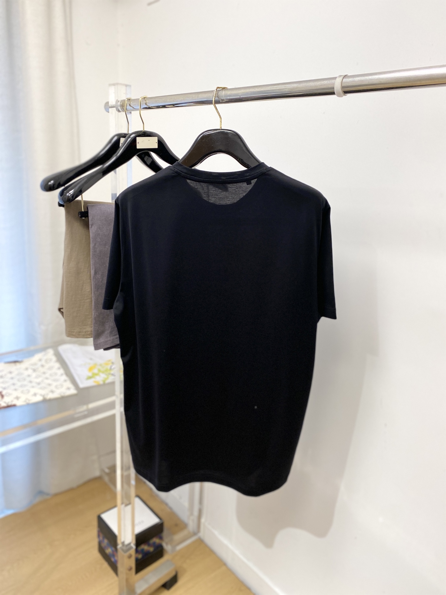 爱马仕、2026新品短袖T恤，帅气时尚，胸前顶级印花图案logo，简约百搭款。面料棉 不仅挺括，保持潮流