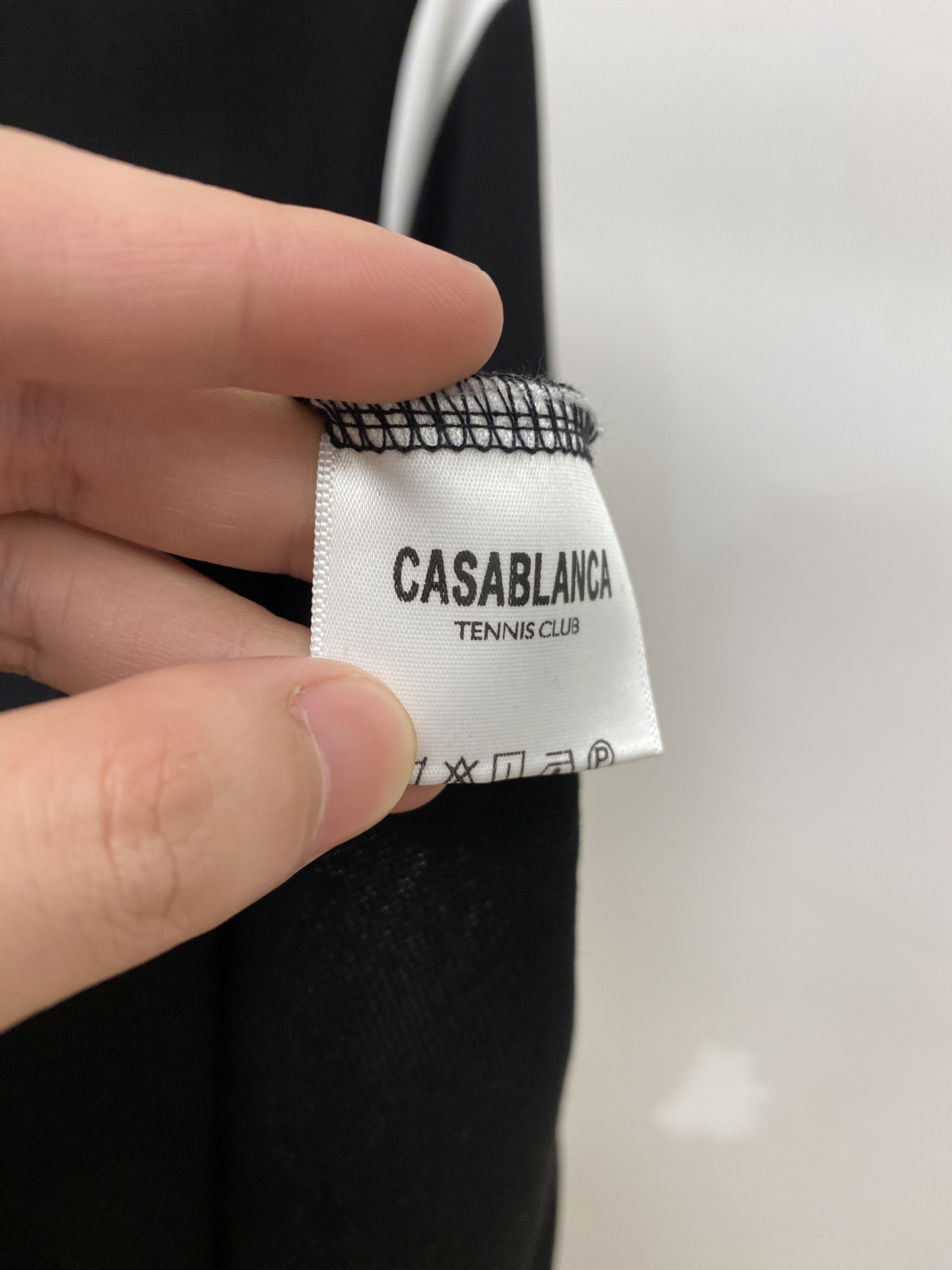 CASABLNCA 时尚潮牌、2026新品短袖T恤，帅气时尚，胸前精致刺绣字母logo，简约百搭款。面料