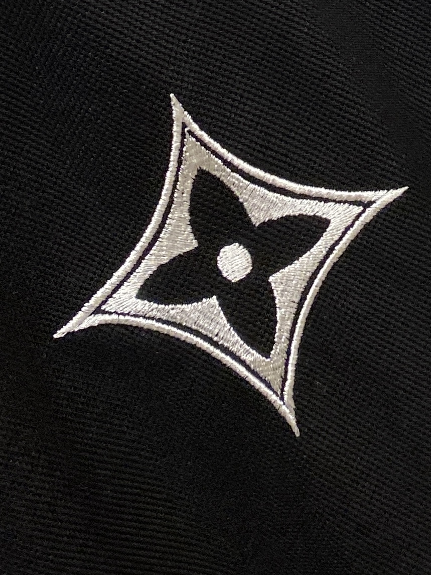 路易威登、2026新品短袖T恤，帅气时尚，胸前精致刺绣图案logo，简约百搭款。面料棉 不仅挺括，保持潮