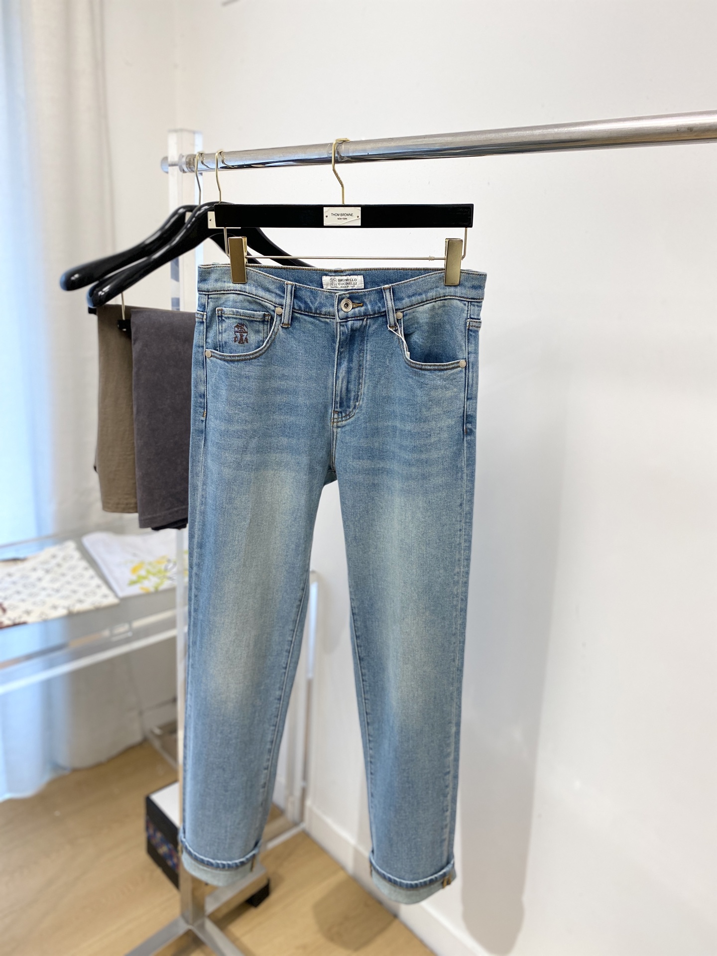 brunello Cucinelli、2026最新品，专柜同步有售，原单狠货，水洗休闲牛仔裤，进口原版水