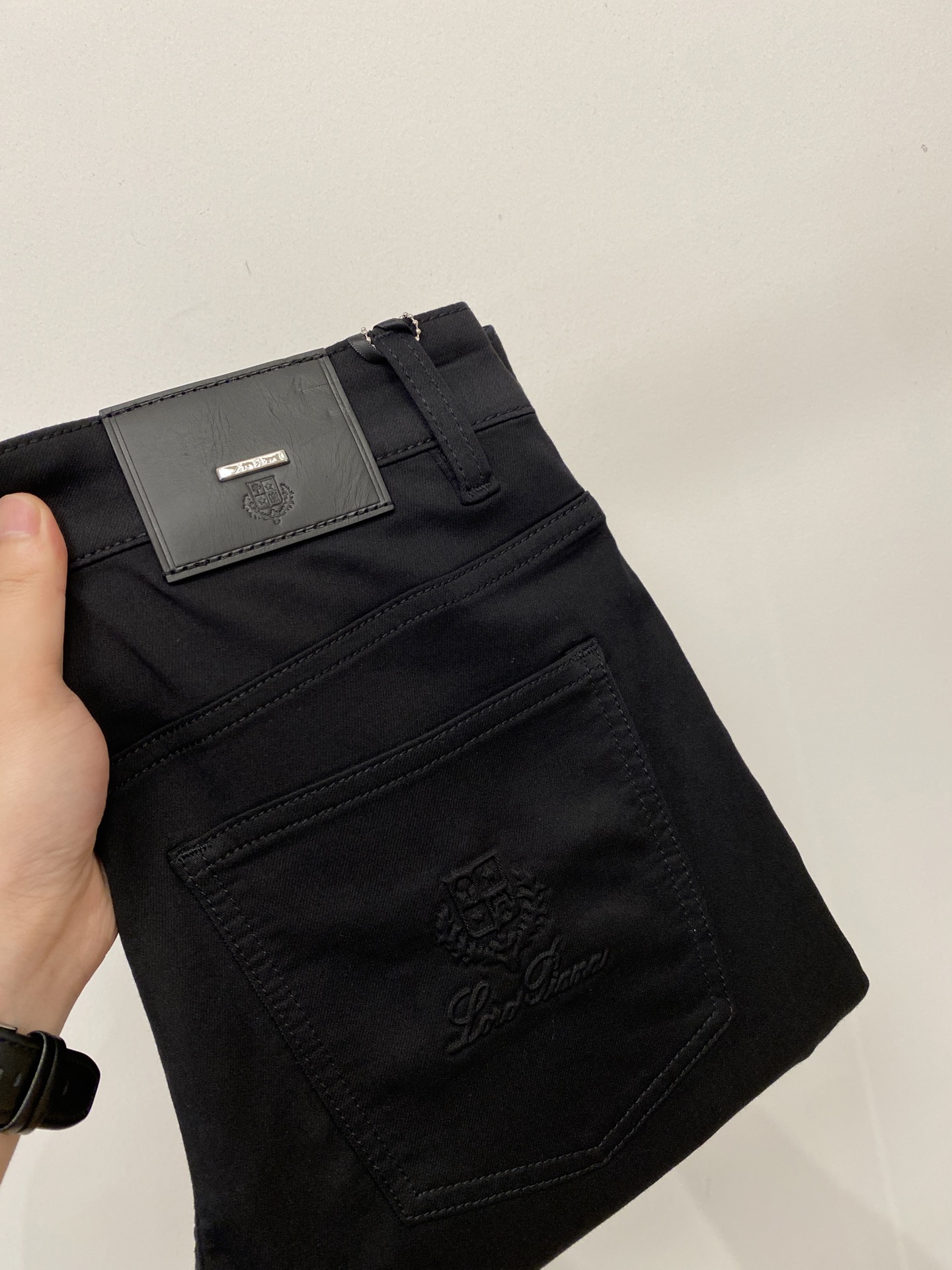 loro Piana、2026最新品，专柜同步有售，原单狠货，水洗休闲牛仔裤，进口原版水洗弹力面料，舒适