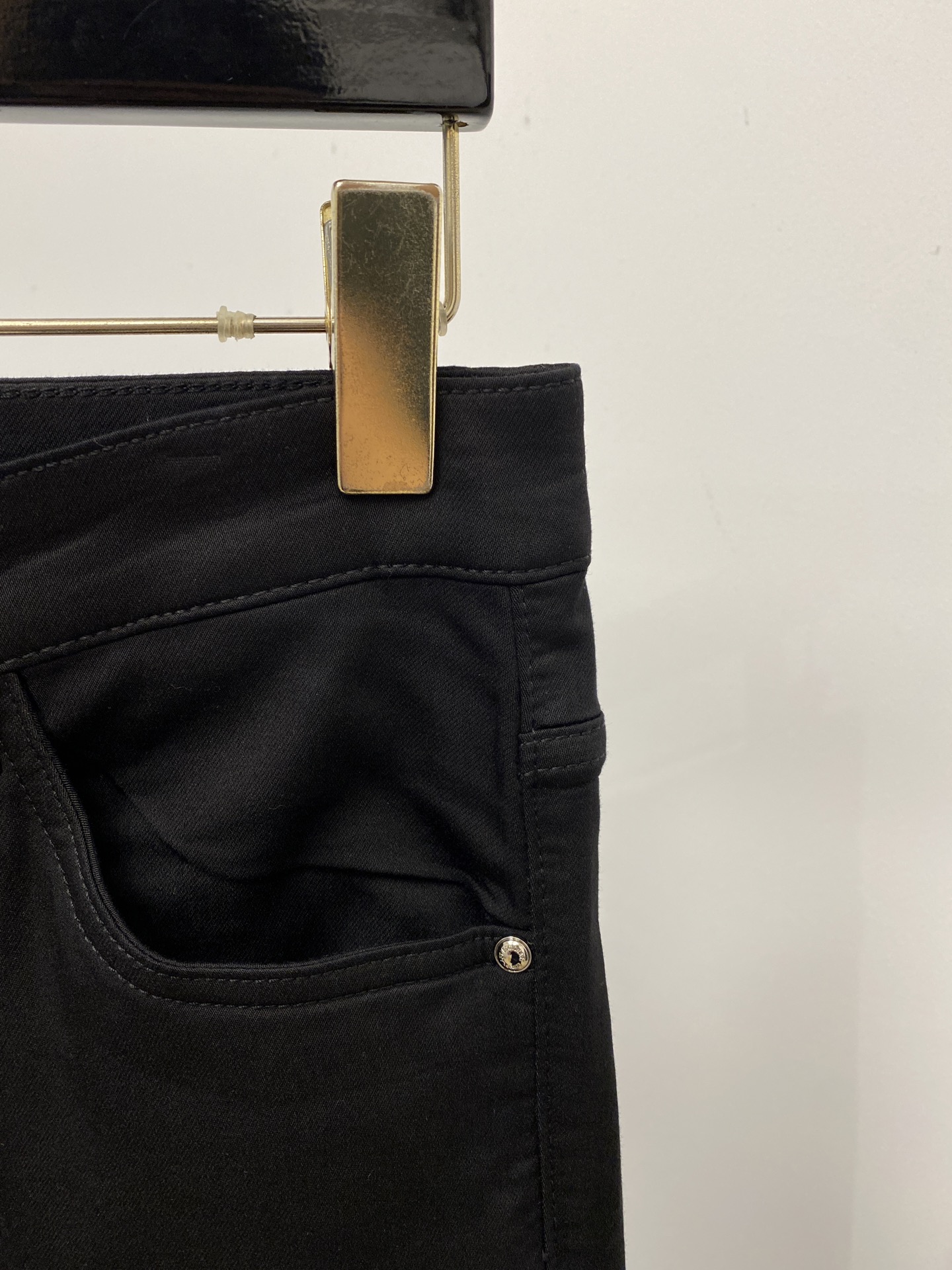 loro Piana、2026最新品，专柜同步有售，原单狠货，水洗休闲牛仔裤，进口原版水洗弹力面料，舒适