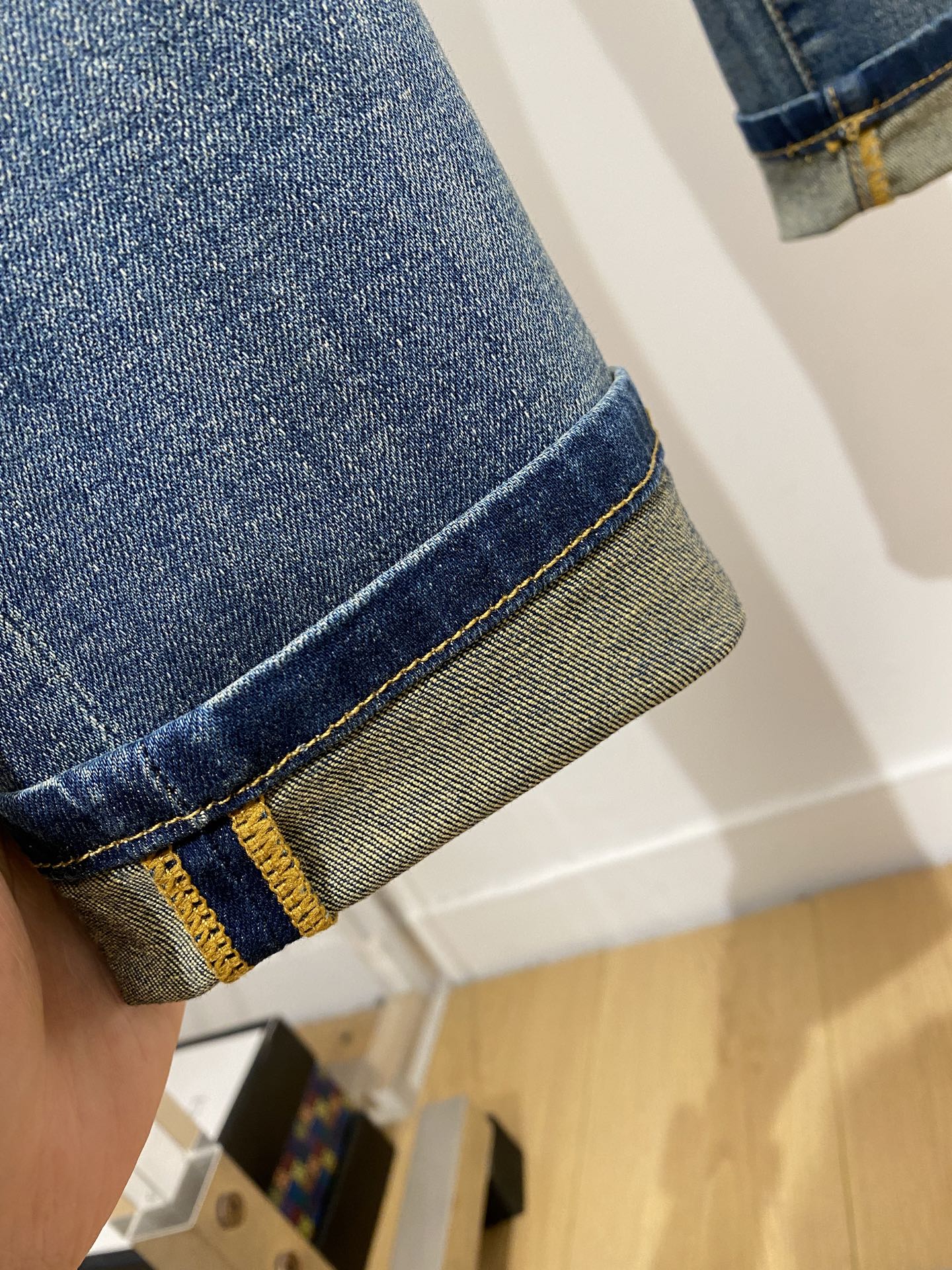 LV、2026最新品，专柜同步有售，原单狠货，水洗休闲牛仔裤，进口原版水洗弹力面料，舒适有弹性，原版五金