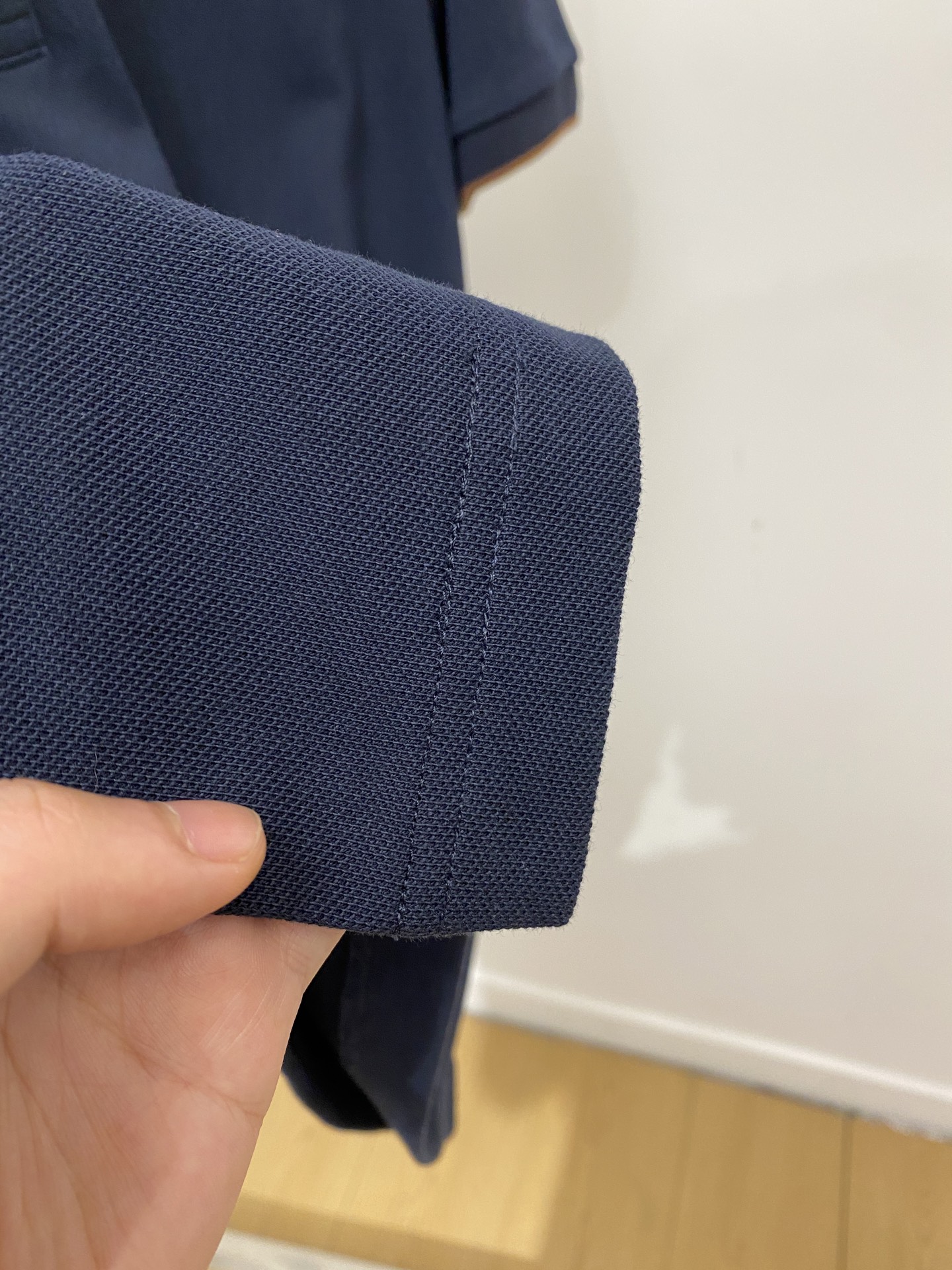 杰尼亚、2026新品短袖T恤，帅气时尚，简约百搭款。胸前精致刺绣字母logo，面料棉 不仅挺括，保持潮流