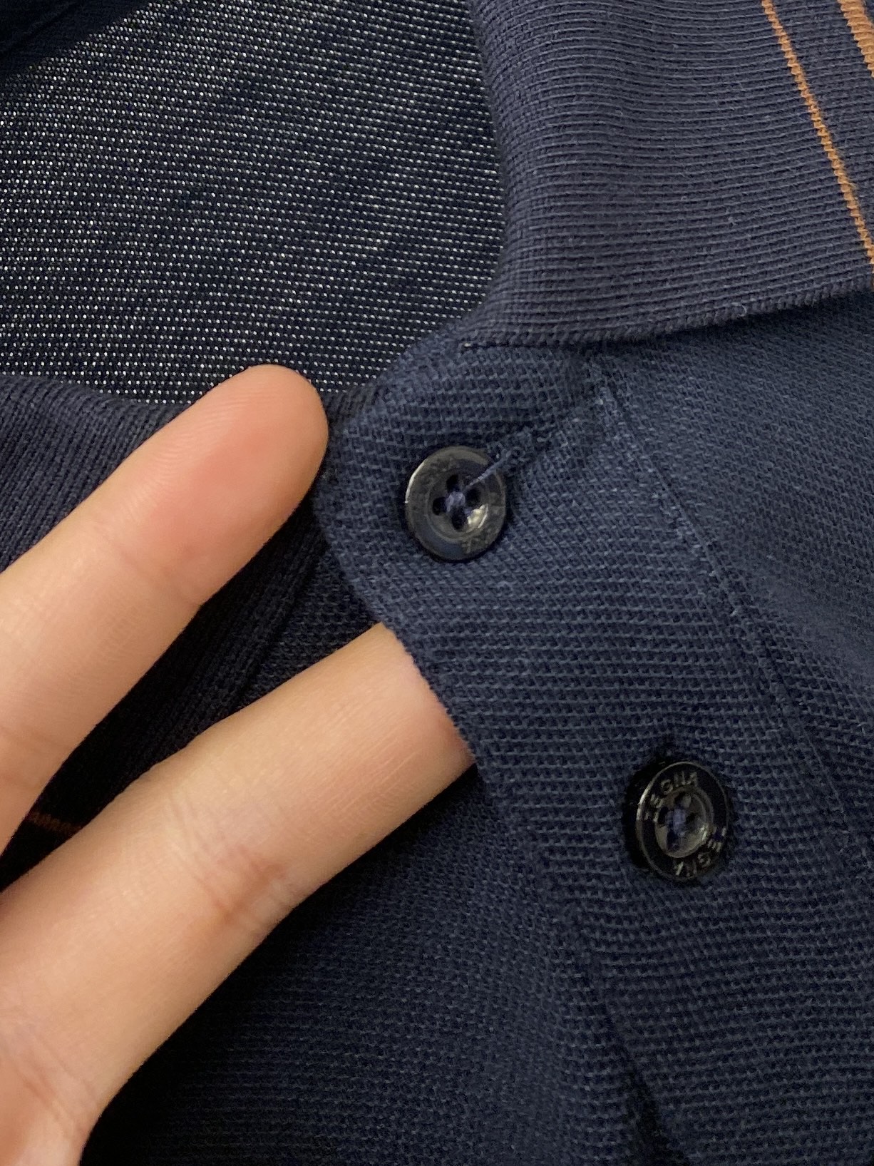 杰尼亚、2026新品短袖T恤，帅气时尚，简约百搭款。胸前精致刺绣字母logo，面料棉 不仅挺括，保持潮流