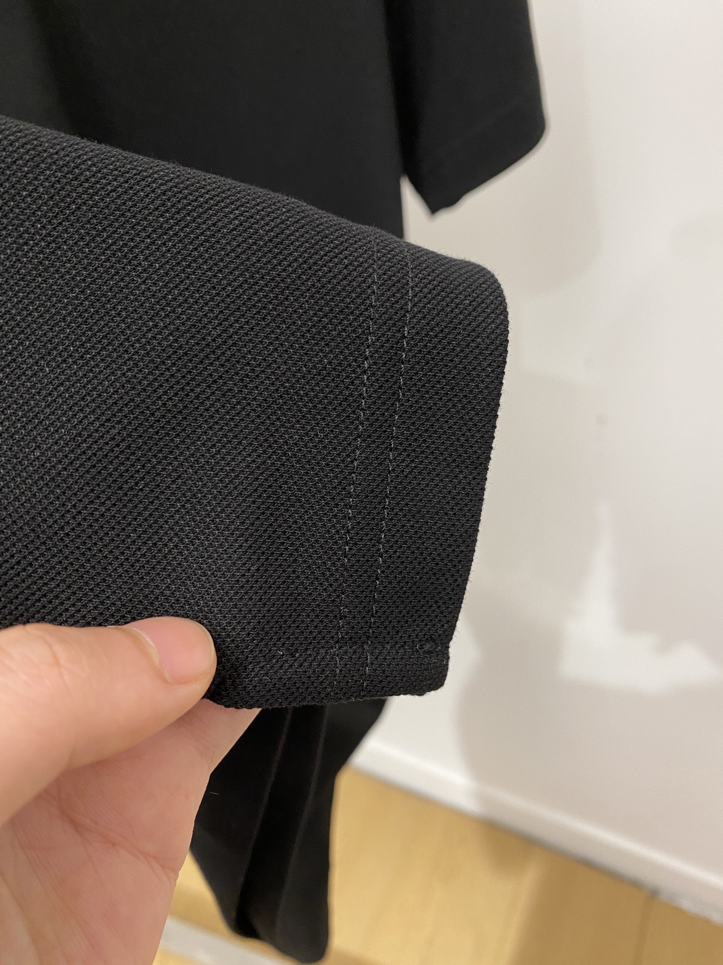 杰尼亚、2026新品短袖T恤，帅气时尚，简约百搭款。胸前精致刺绣字母logo，面料棉 不仅挺括，保持潮流