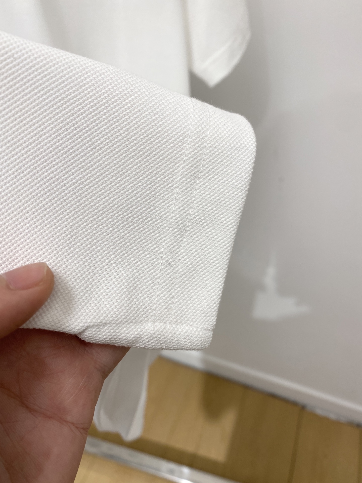 杰尼亚、2026新品短袖T恤，帅气时尚，简约百搭款。胸前精致刺绣字母logo，面料棉 不仅挺括，保持潮流