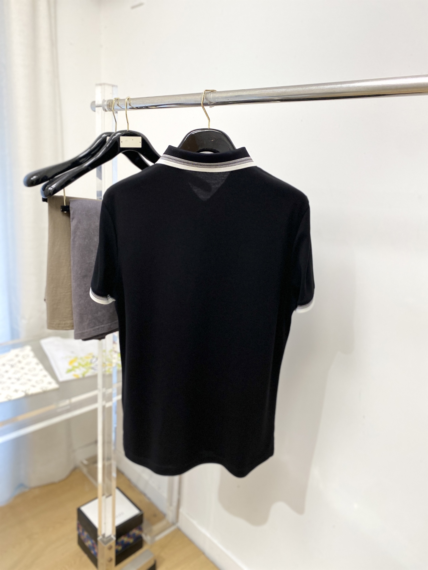 罗意威、2026新品短袖T恤，帅气时尚，简约百搭款。胸前精致刺绣图案logo，面料棉 不仅挺括，保持潮流