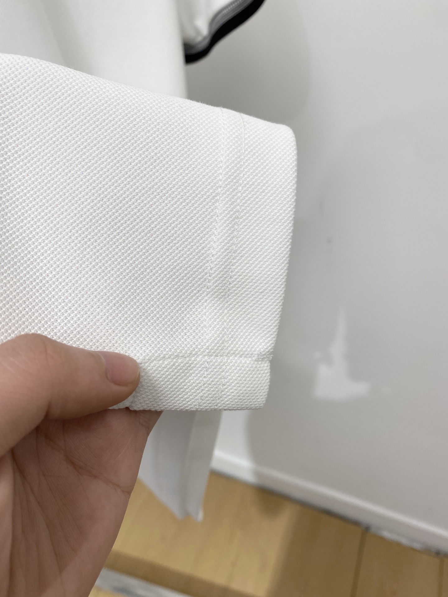 罗意威、2026新品短袖T恤，帅气时尚，简约百搭款。胸前精致刺绣图案logo，面料棉 不仅挺括，保持潮流