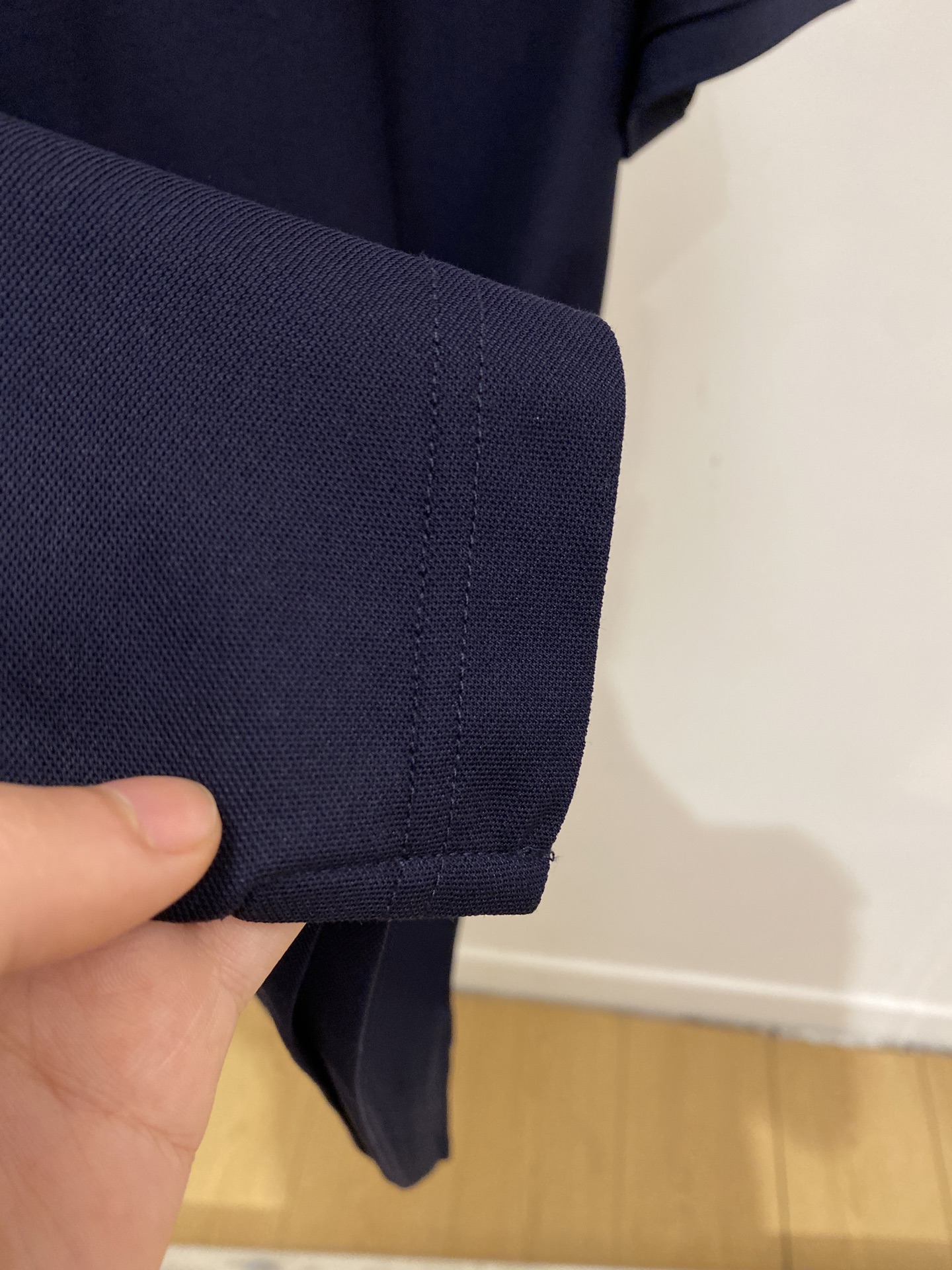 古奇、2026新品短袖T恤，帅气时尚，简约百搭款。胸前精致刺绣图案logo，面料棉 不仅挺括，保持潮流的