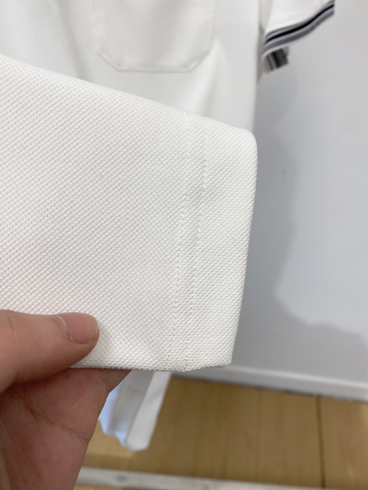 迪奥、2026新品短袖T恤，帅气时尚，胸前精致刺绣字母logo，简约百搭款。面料棉 不仅挺括，保持潮流的