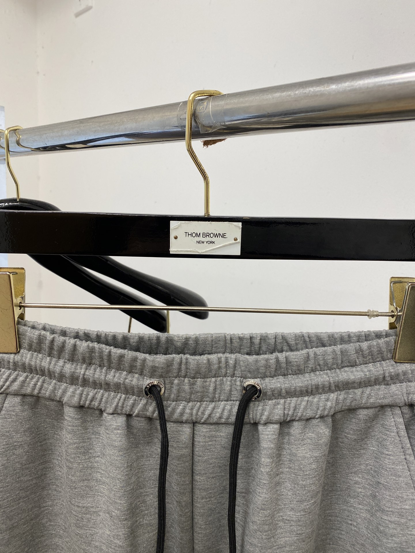 LV、2026爆款休闲裤 高弹显瘦必爆简约百搭爆款，做工精细，每一针都看得到用心，超多明星网红最爱 拉长