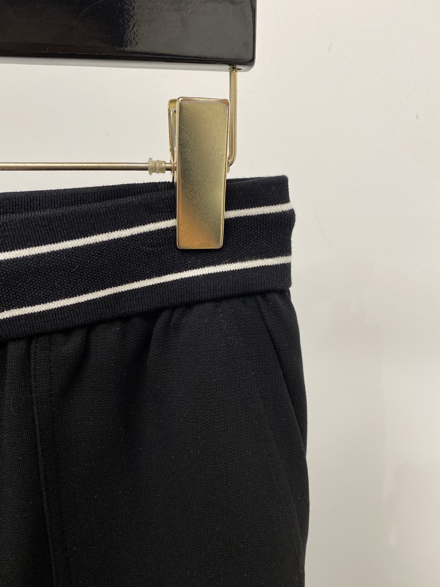 普拉达、2026爆款休闲裤 高弹显瘦必爆简约百搭爆款，做工精细，每一针都看得到用心，超多明星网红最爱 拉