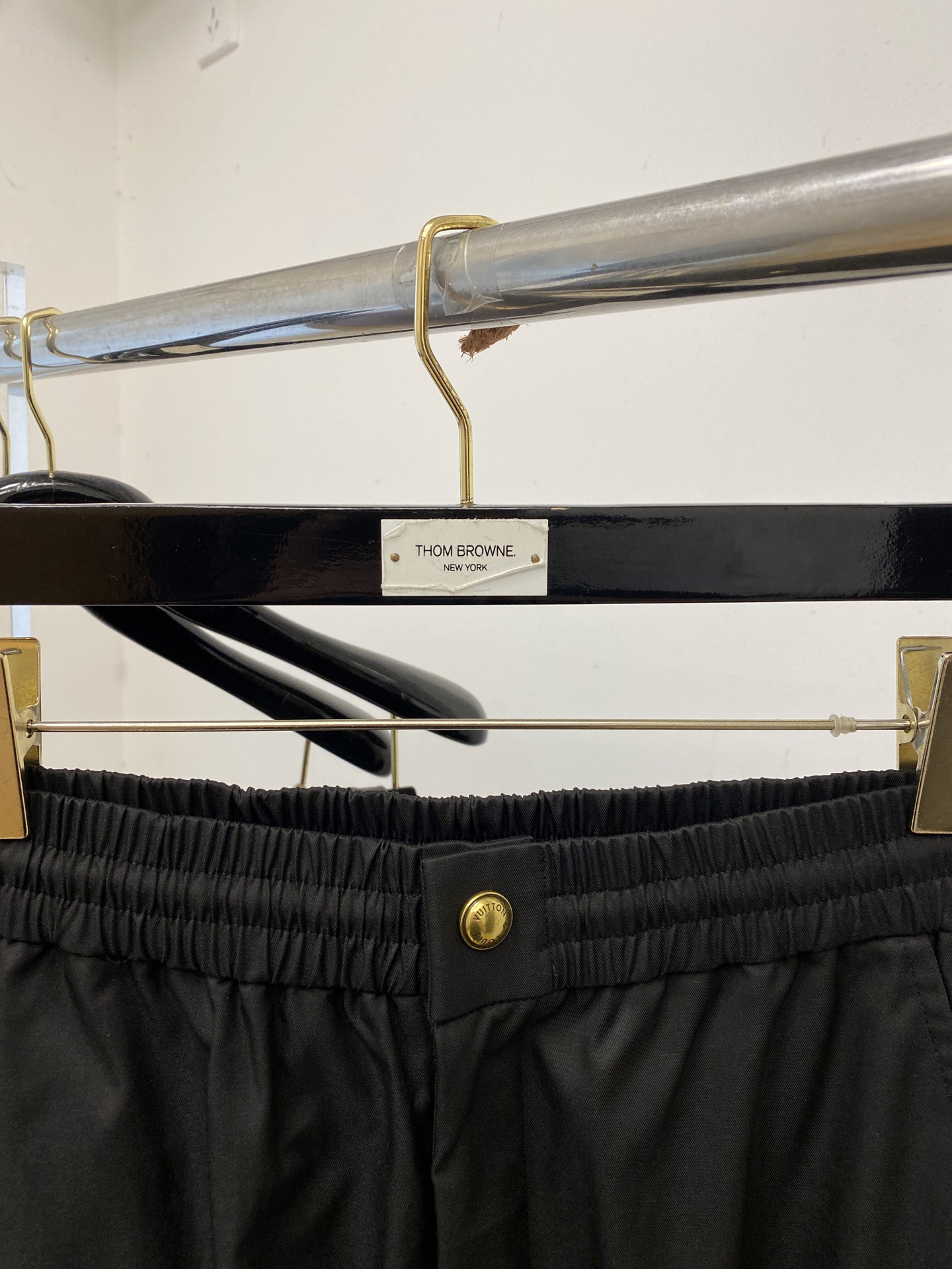 LV、2026爆款休闲裤 高弹显瘦必爆简约百搭爆款，做工精细，每一针都看得到用心，超多明星网红最爱 拉长