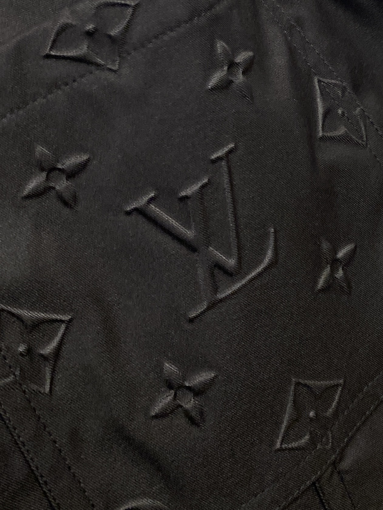 LV、2026爆款休闲裤 高弹显瘦必爆简约百搭爆款，做工精细，每一针都看得到用心，超多明星网红最爱 拉长