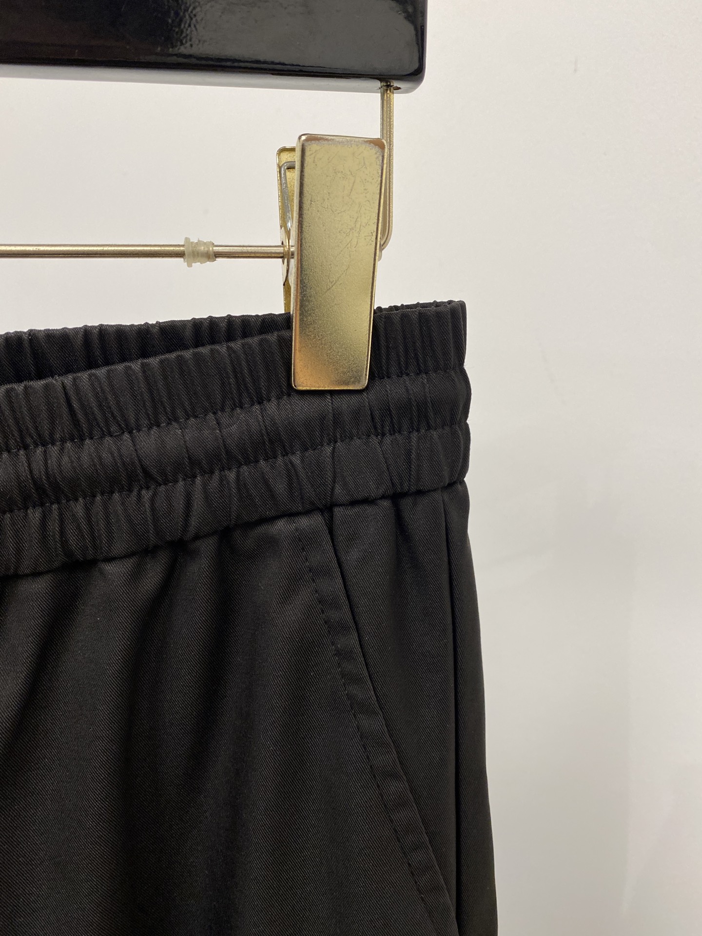 LV、2026爆款休闲裤 高弹显瘦必爆简约百搭爆款，做工精细，每一针都看得到用心，超多明星网红最爱 拉长