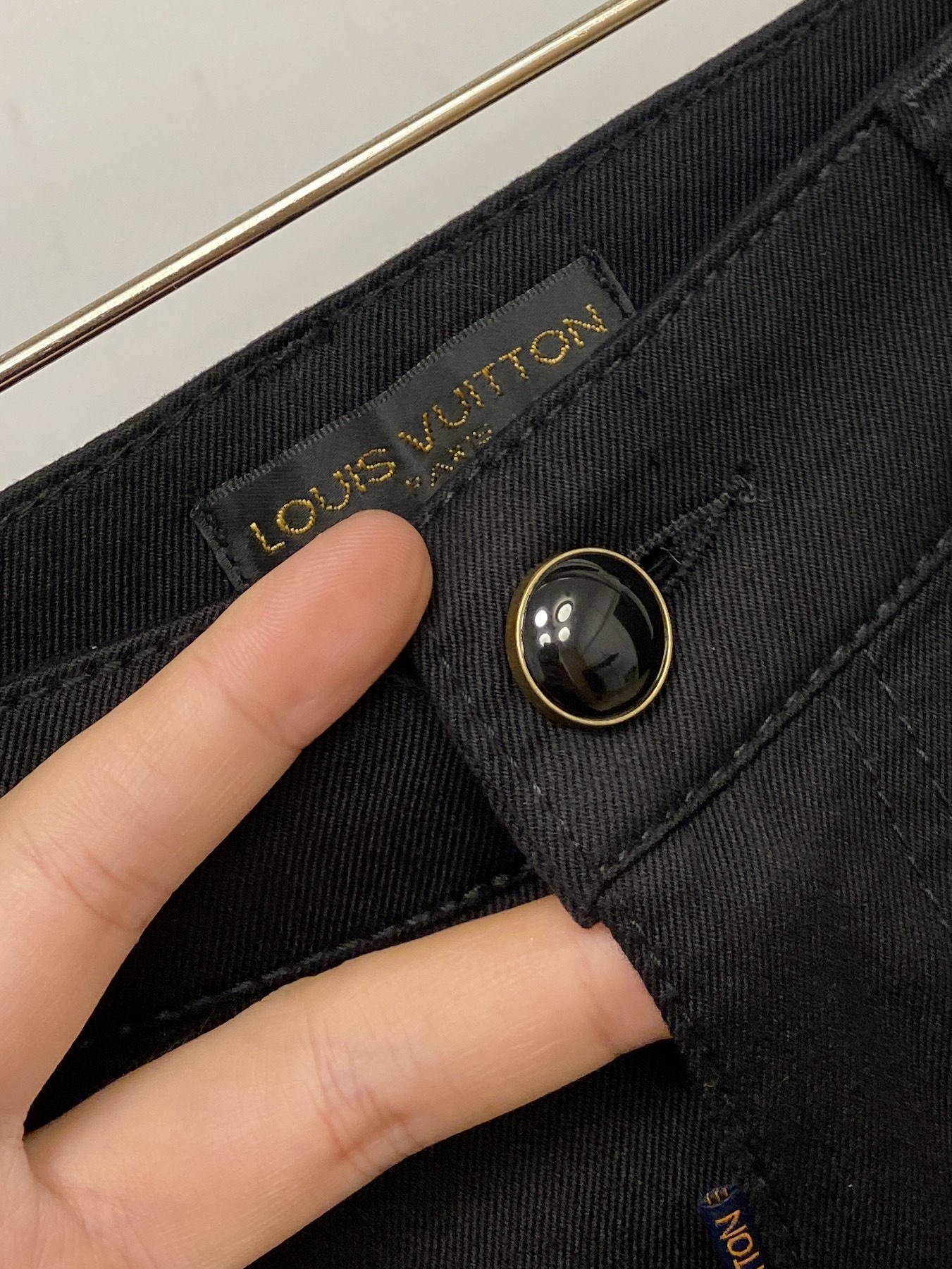 LV、2026最新品，专柜同步有售，原单狠货，水洗休闲牛仔裤，进口原版水洗弹力面料，舒适有弹性，原版五金