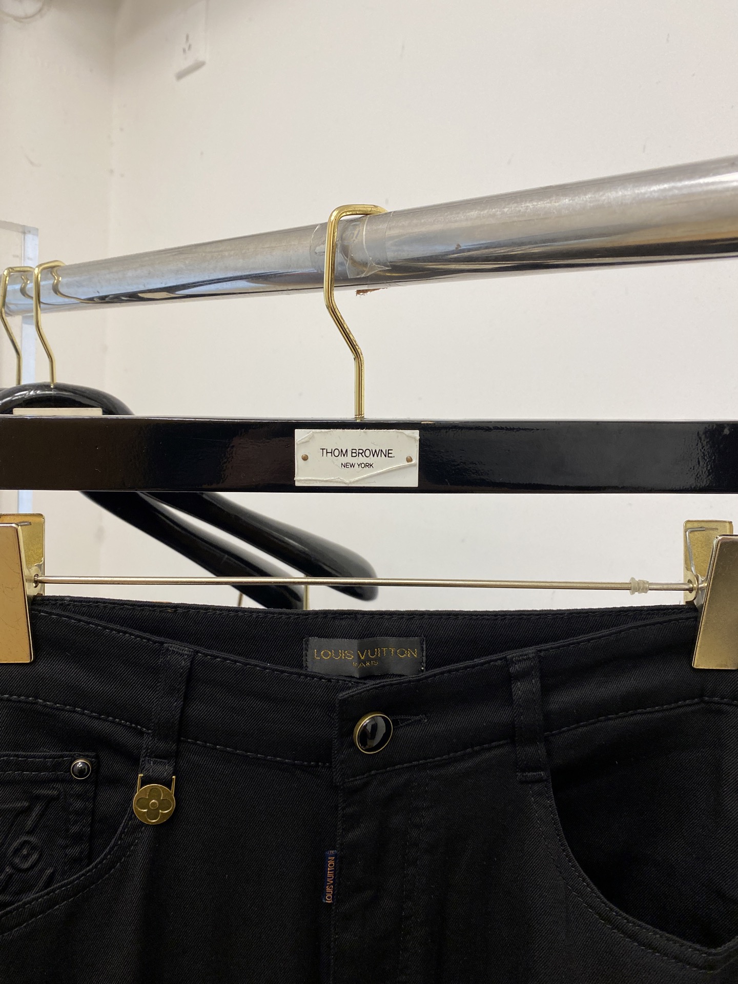 LV、2026最新品，专柜同步有售，原单狠货，水洗休闲牛仔裤，进口原版水洗弹力面料，舒适有弹性，原版五金