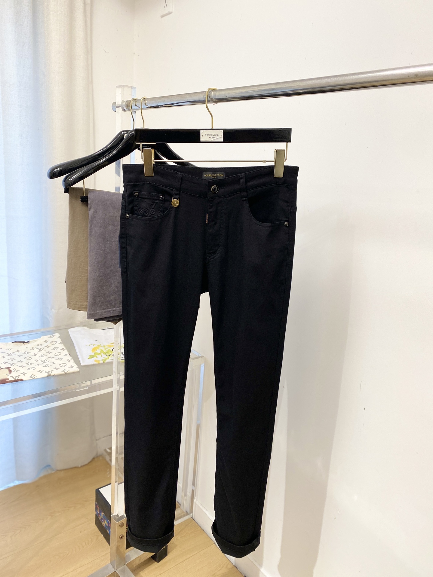 LV、2026最新品，专柜同步有售，原单狠货，水洗休闲牛仔裤，进口原版水洗弹力面料，舒适有弹性，原版五金