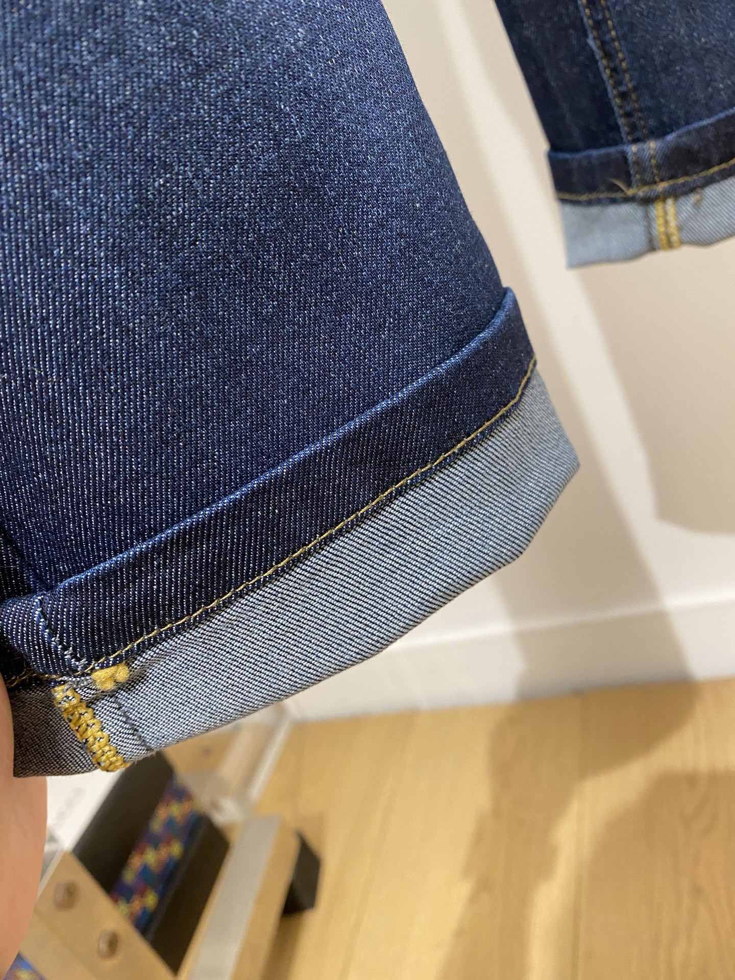 LV、2026最新品，专柜同步有售，原单狠货，水洗休闲牛仔裤，进口原版水洗弹力面料，舒适有弹性，原版五金