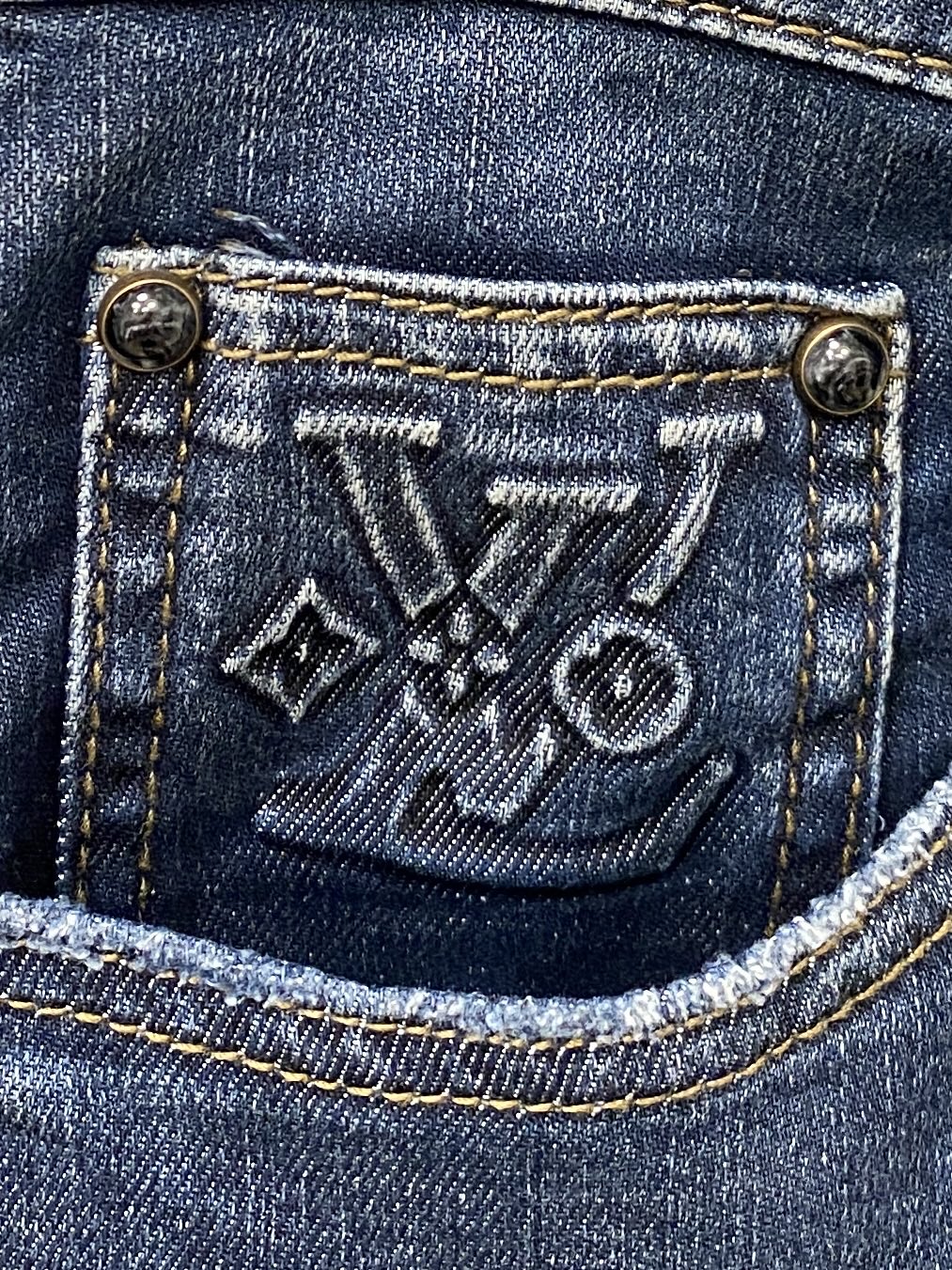 LV、2026最新品，专柜同步有售，原单狠货，水洗休闲牛仔裤，进口原版水洗弹力面料，舒适有弹性，原版五金