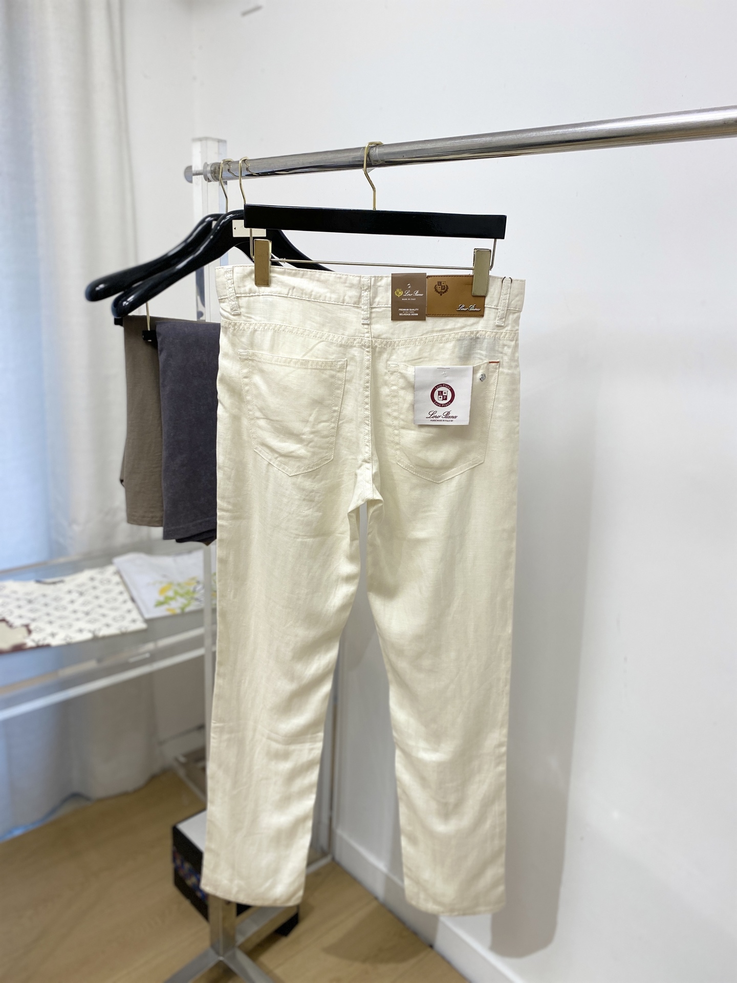 Женские светлые брюки Loro Piana