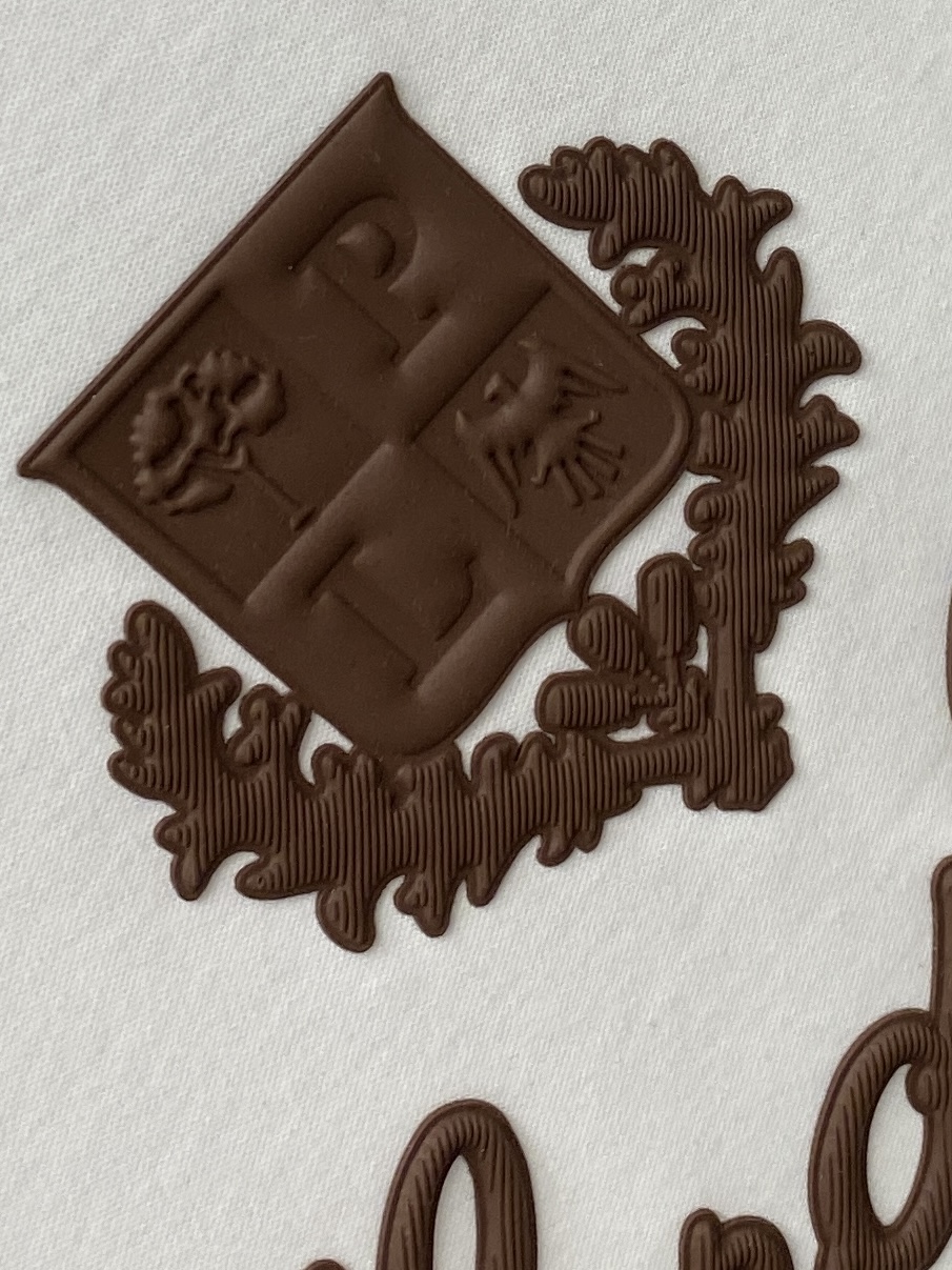 Loro Piana、2026新品短袖T恤，帅气时尚，简约百搭款。胸前顶级印胶图案字母logo，面料棉 不仅挺括，保持潮