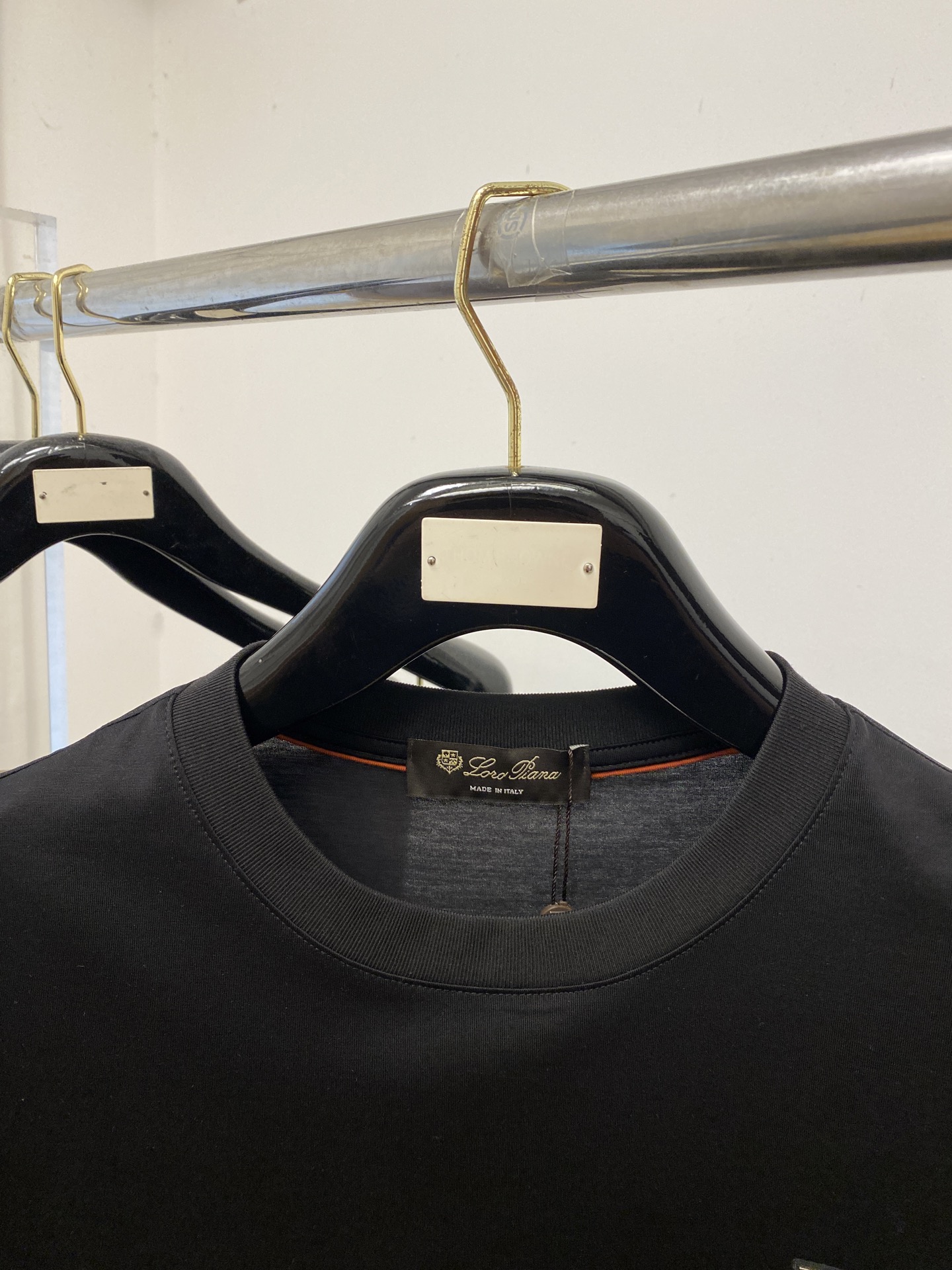 Loro Piana、2026新品短袖T恤，帅气时尚，胸前顶级印胶图案字母logo，简约百搭款。面料棉 