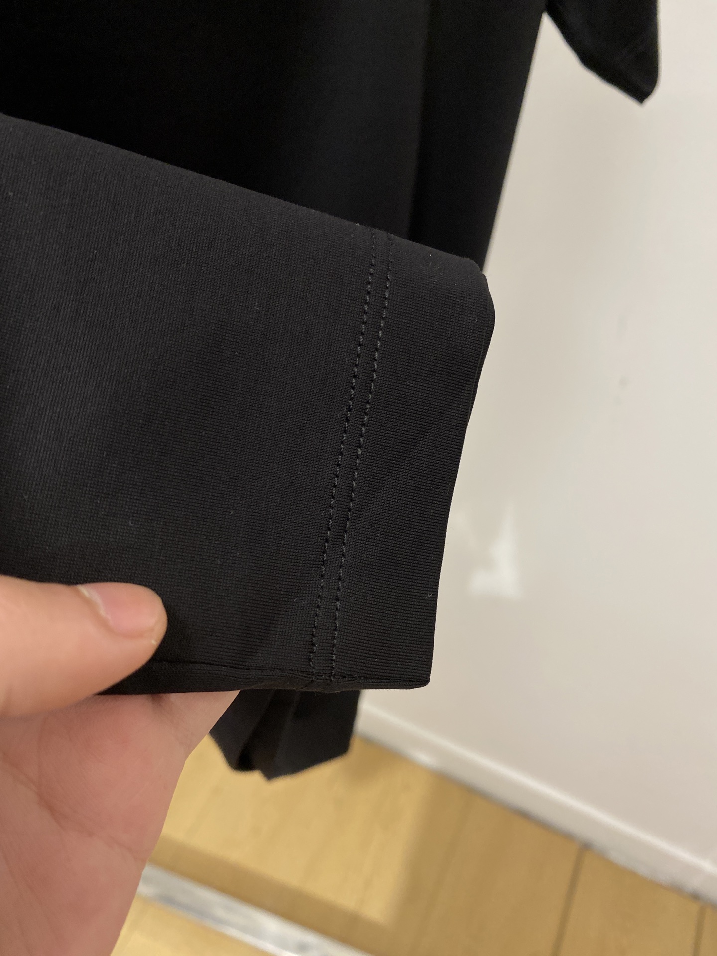 Loro Piana、2026新品短袖T恤，帅气时尚，胸前顶级印胶图案字母logo，简约百搭款。面料棉 