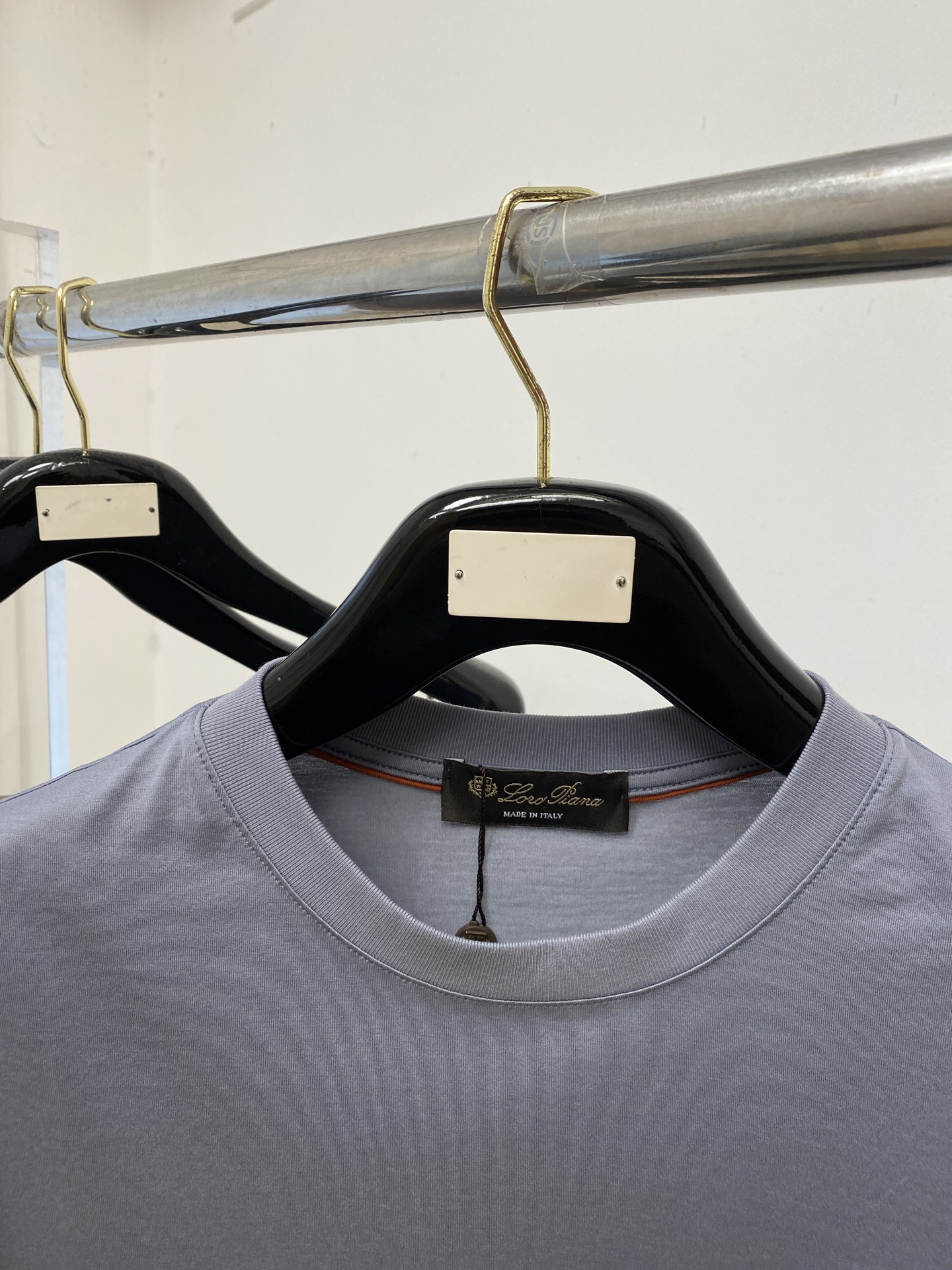 Loro Piana、2026新品短袖T恤，帅气时尚，胸前顶级印胶图案字母logo，简约百搭款。面料棉 