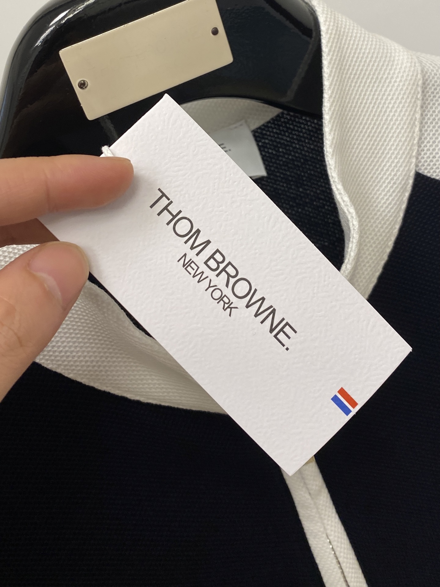 TB、2026新品短袖T恤，帅气时尚，胸前精致刺绣图案logo，简约百搭款。面料棉 不仅挺括，保持潮流的