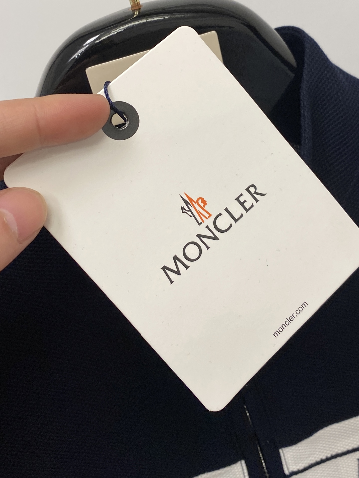 蒙口、2026新品短袖T恤，帅气时尚，胸前精致刺绣字母logo，简约百搭款。面料棉 不仅挺括，保持潮流的