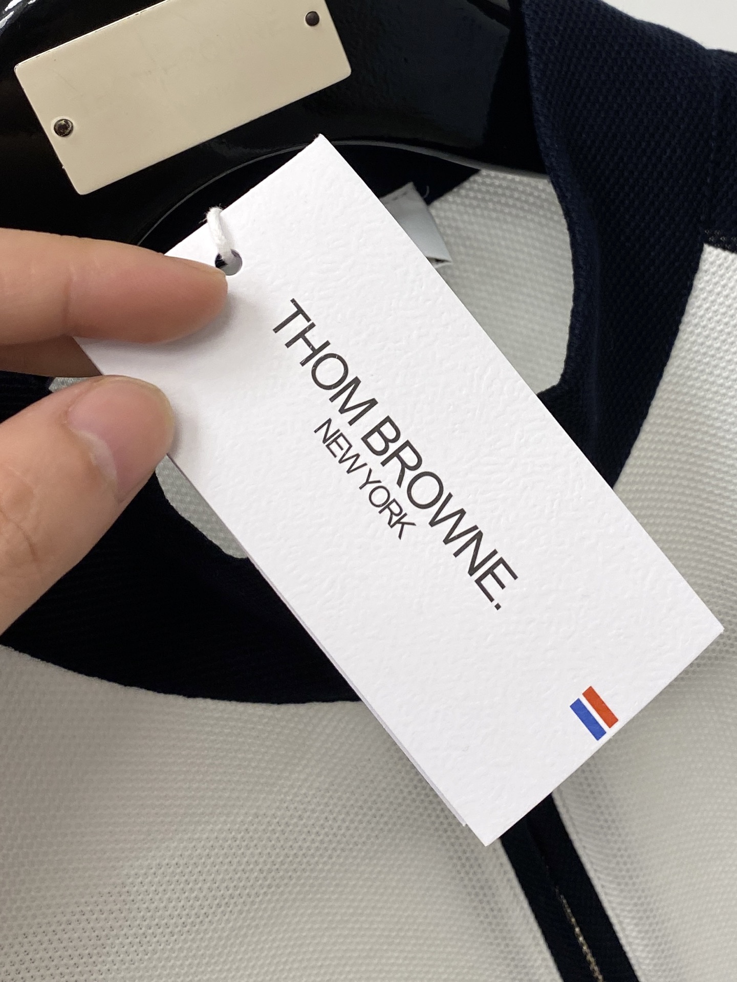 TB、2026新品短袖T恤，帅气时尚，胸前精致刺绣图案logo，简约百搭款。面料棉 不仅挺括，保持潮流的