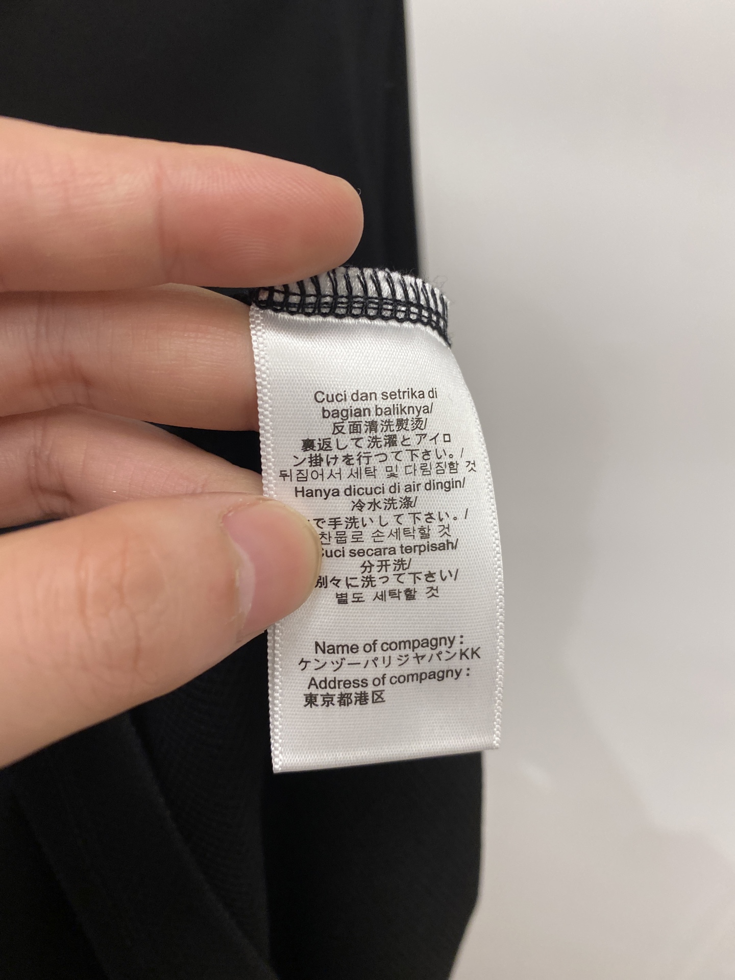 Loro Piana、2026新品短袖T恤，帅气时尚，胸前精致刺绣图案Logo，简约百搭款。面料棉 不仅