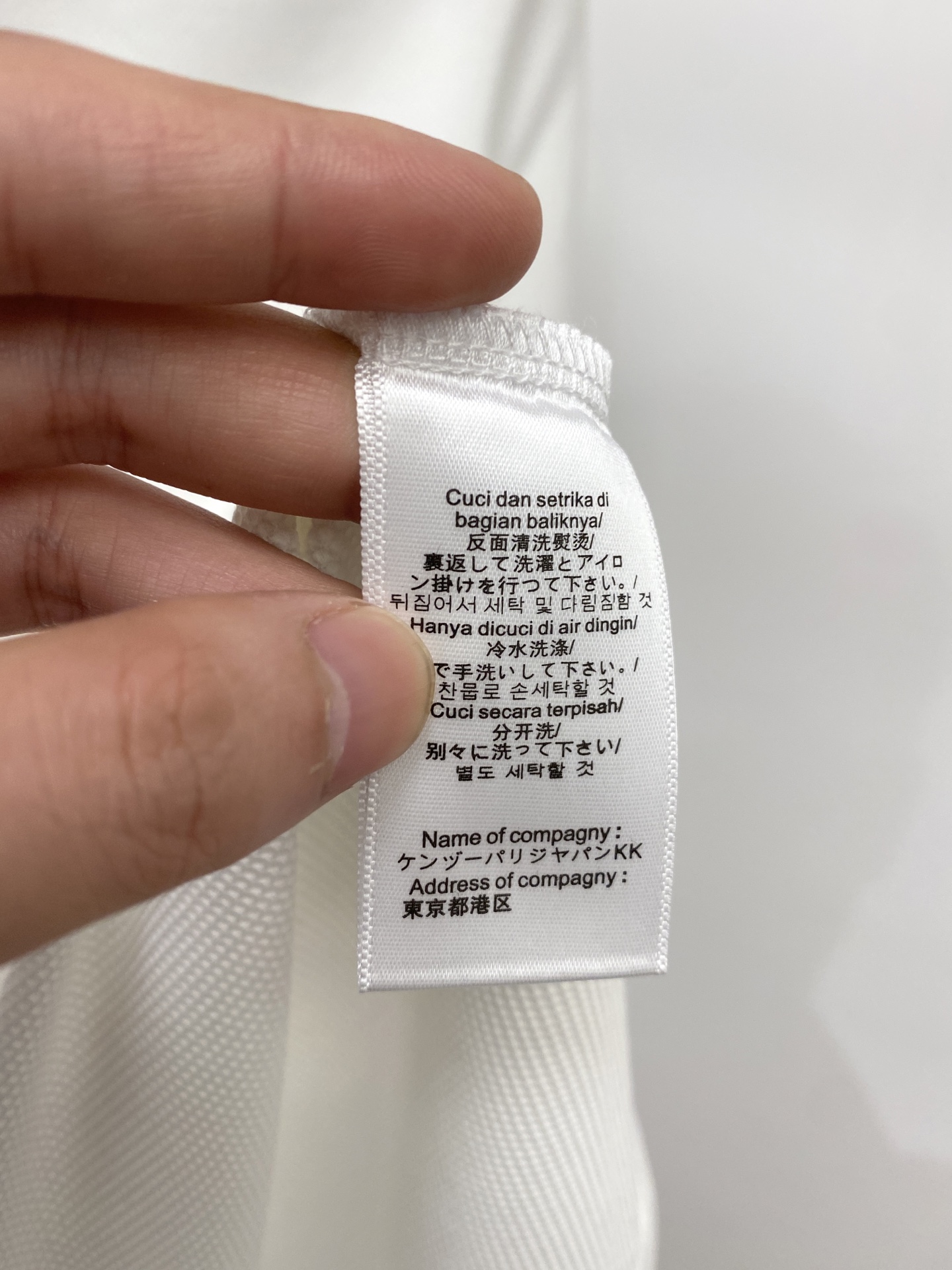 Loro Piana、2026新品短袖T恤，帅气时尚，胸前精致刺绣图案Logo，简约百搭款。面料棉 不仅