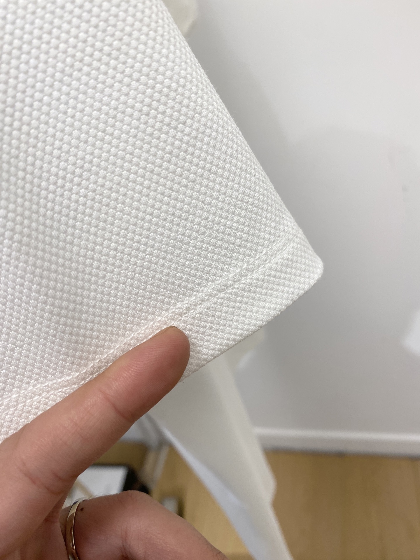 Loro Piana、2026新品短袖T恤，帅气时尚，胸前精致刺绣图案Logo，简约百搭款。面料棉 不仅