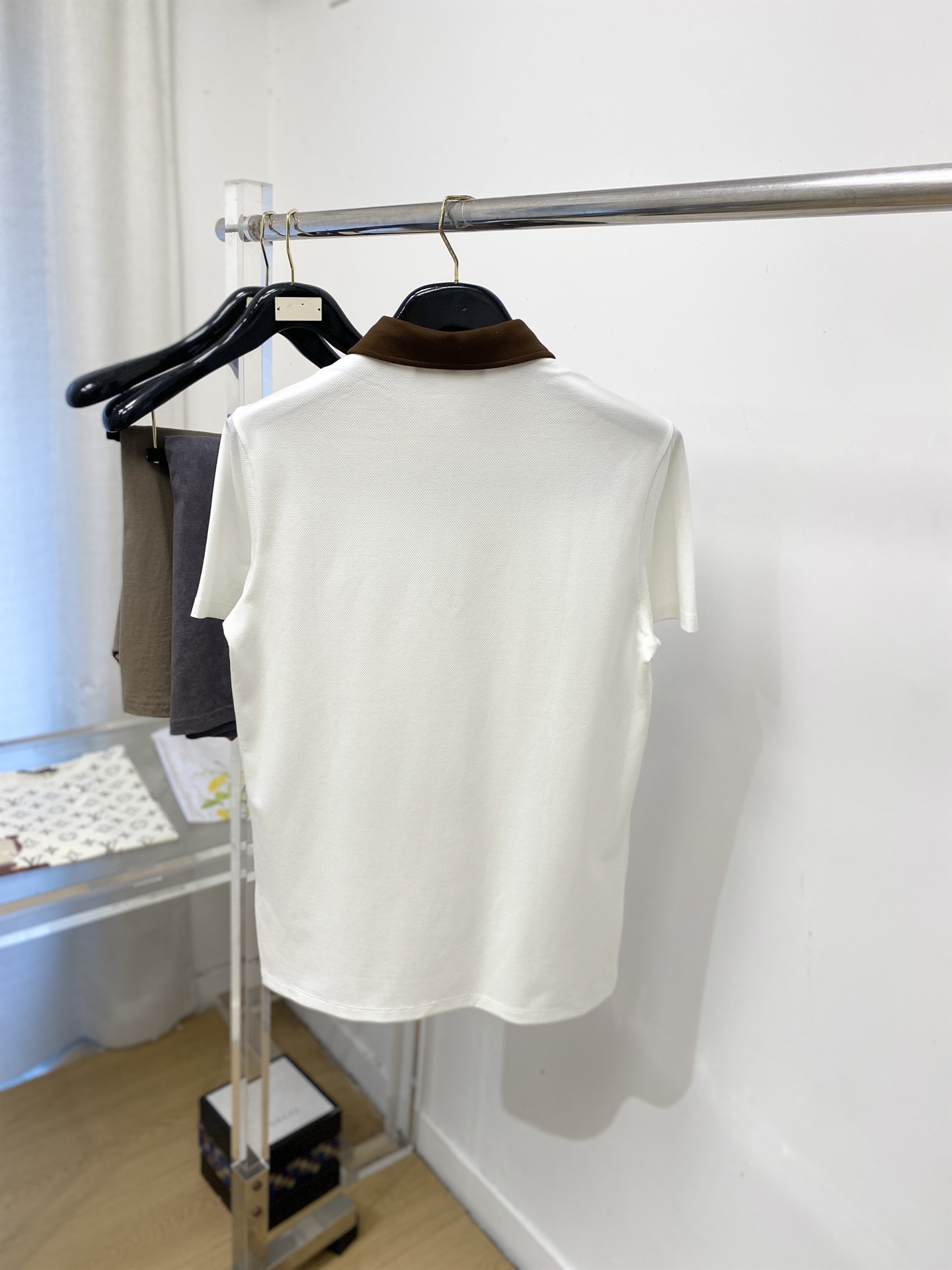 Loro Piana、2026新品短袖T恤，帅气时尚，胸前精致刺绣图案Logo，简约百搭款。面料棉 不仅