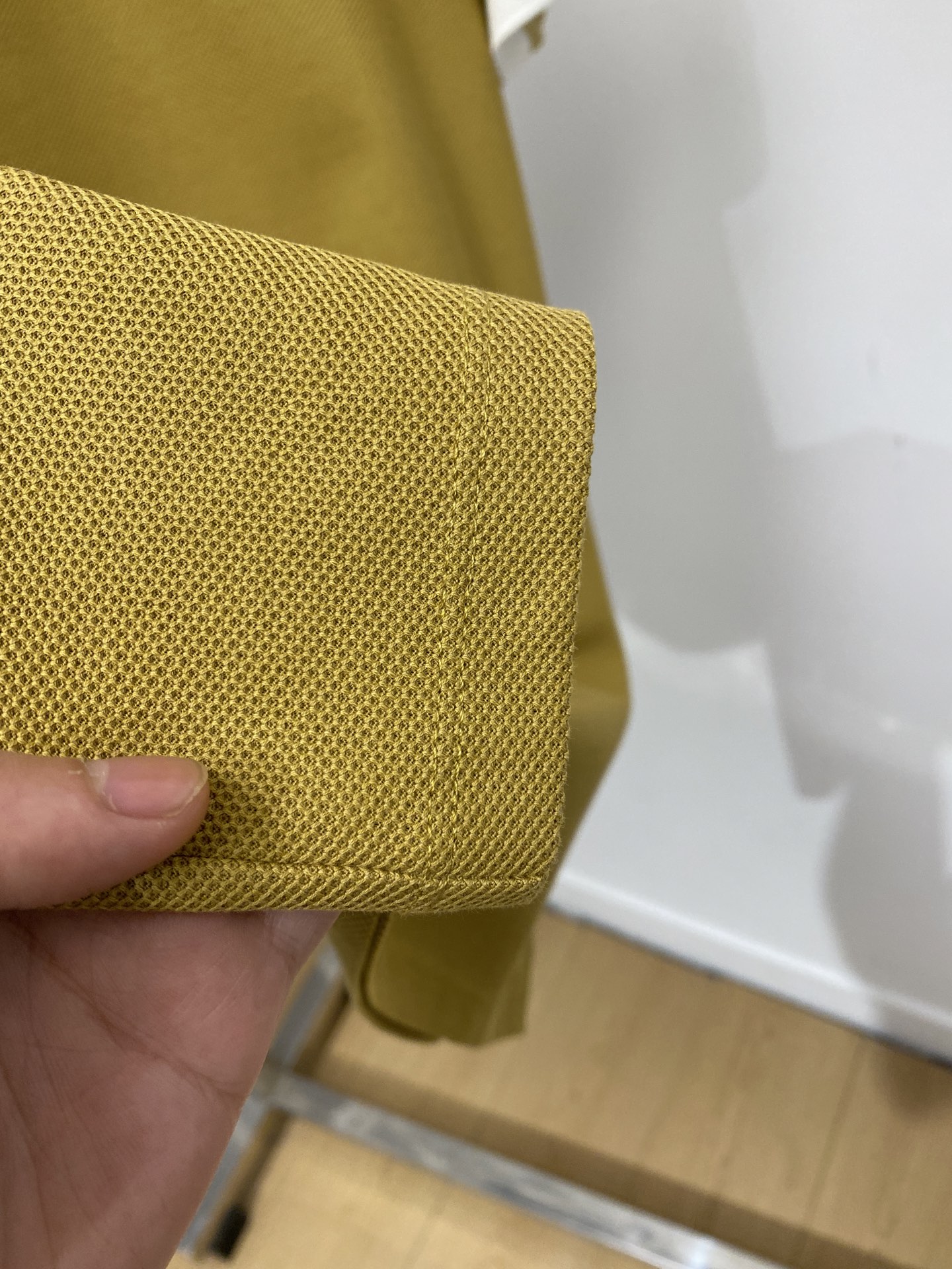 蒙口、2026新品短袖T恤，帅气时尚，胸前刺绣装饰图案logo，简约百搭款。面料棉 不仅挺括，保持潮流的