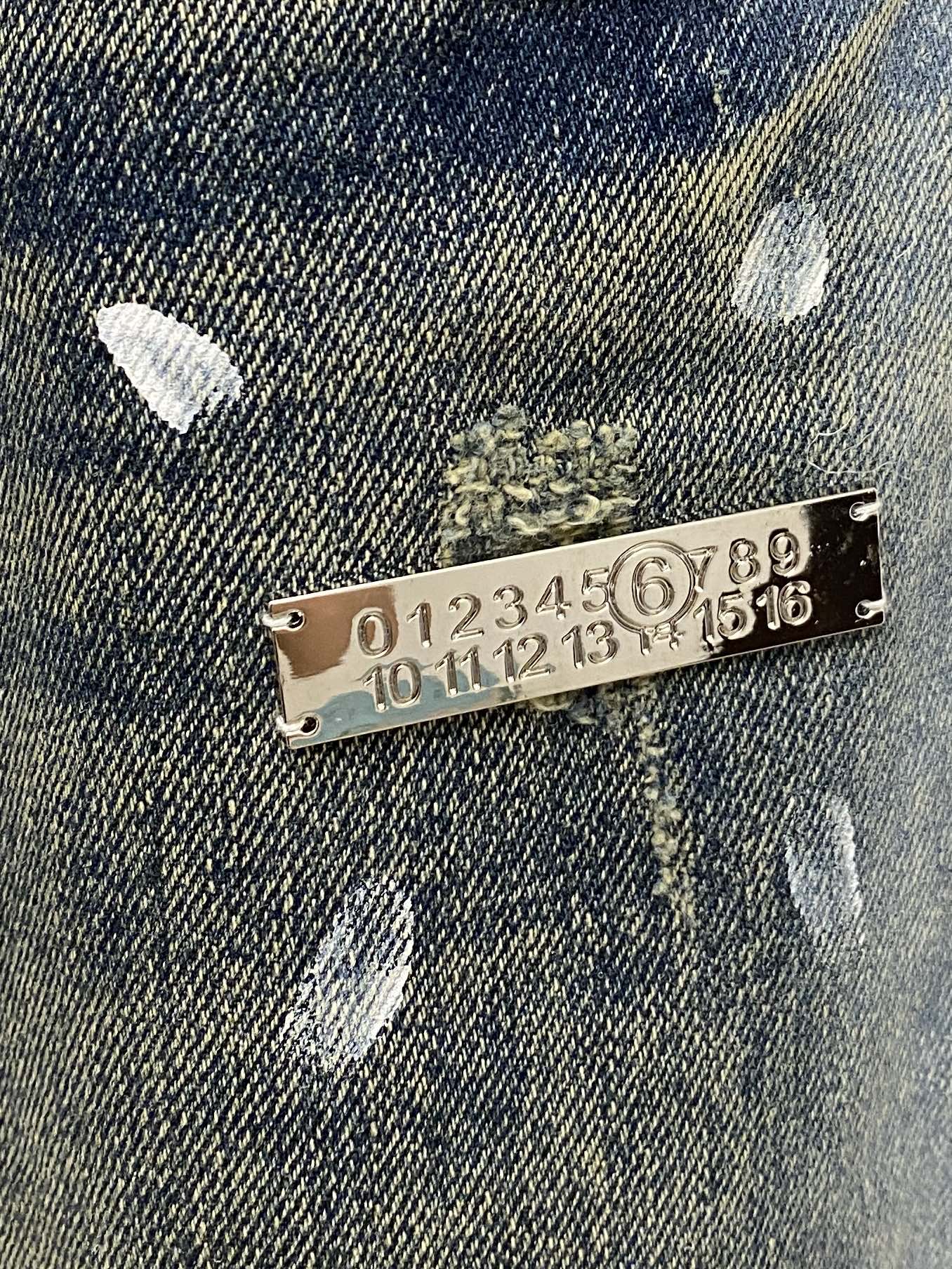 马吉拉、2026最新品，专柜同步有售，原单狠货，水洗休闲牛仔裤，进口原版水洗弹力面料，舒适有弹性，原版五