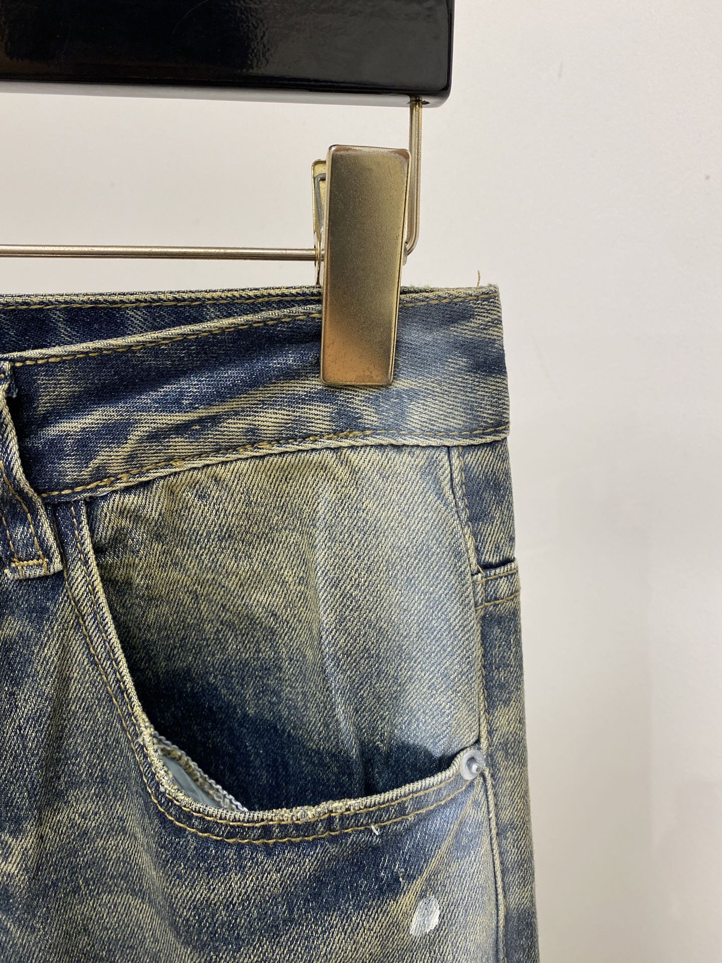 马吉拉、2026最新品，专柜同步有售，原单狠货，水洗休闲牛仔裤，进口原版水洗弹力面料，舒适有弹性，原版五