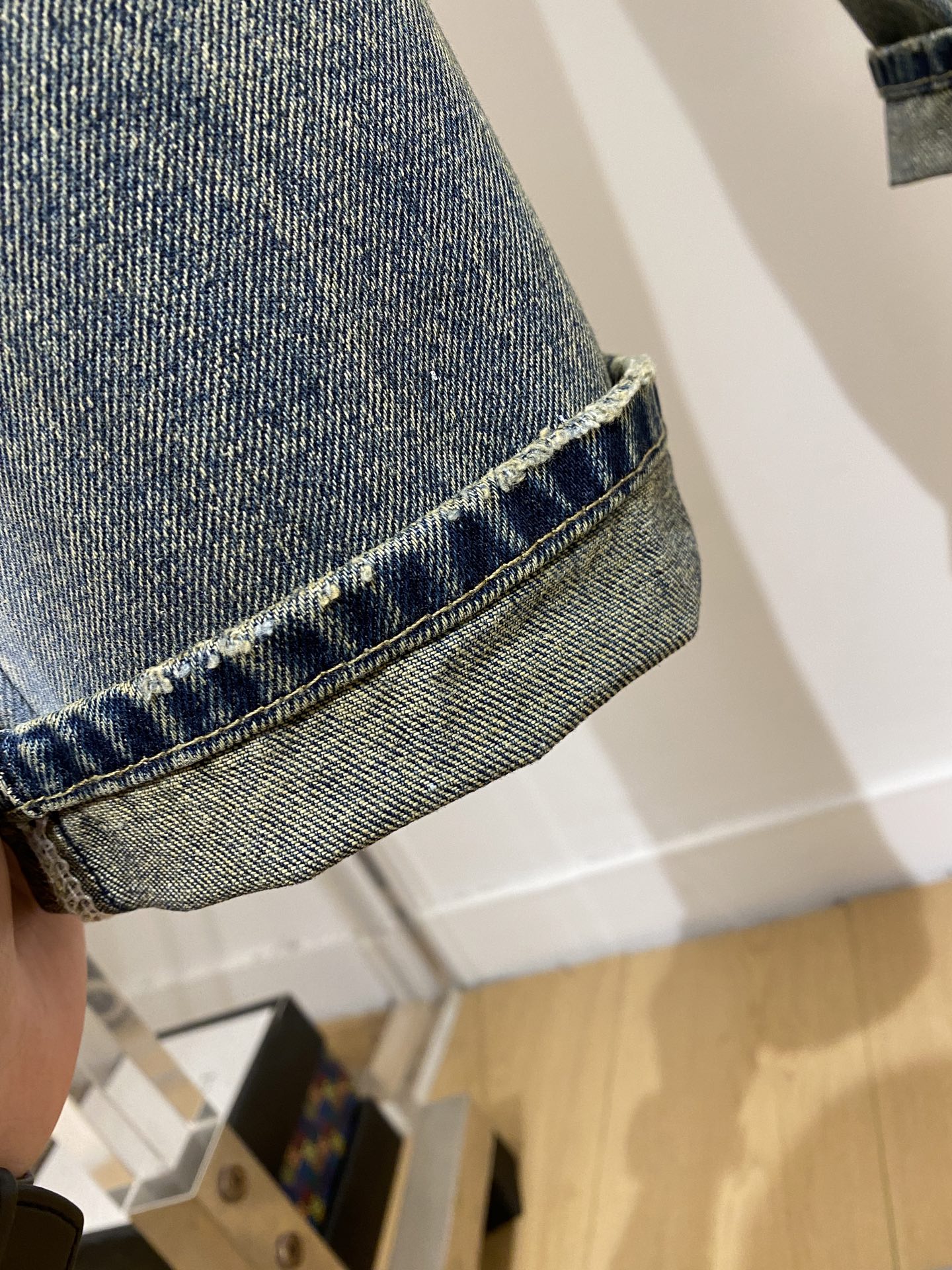 马吉拉、2026最新品，专柜同步有售，原单狠货，水洗休闲牛仔裤，进口原版水洗弹力面料，舒适有弹性，原版五