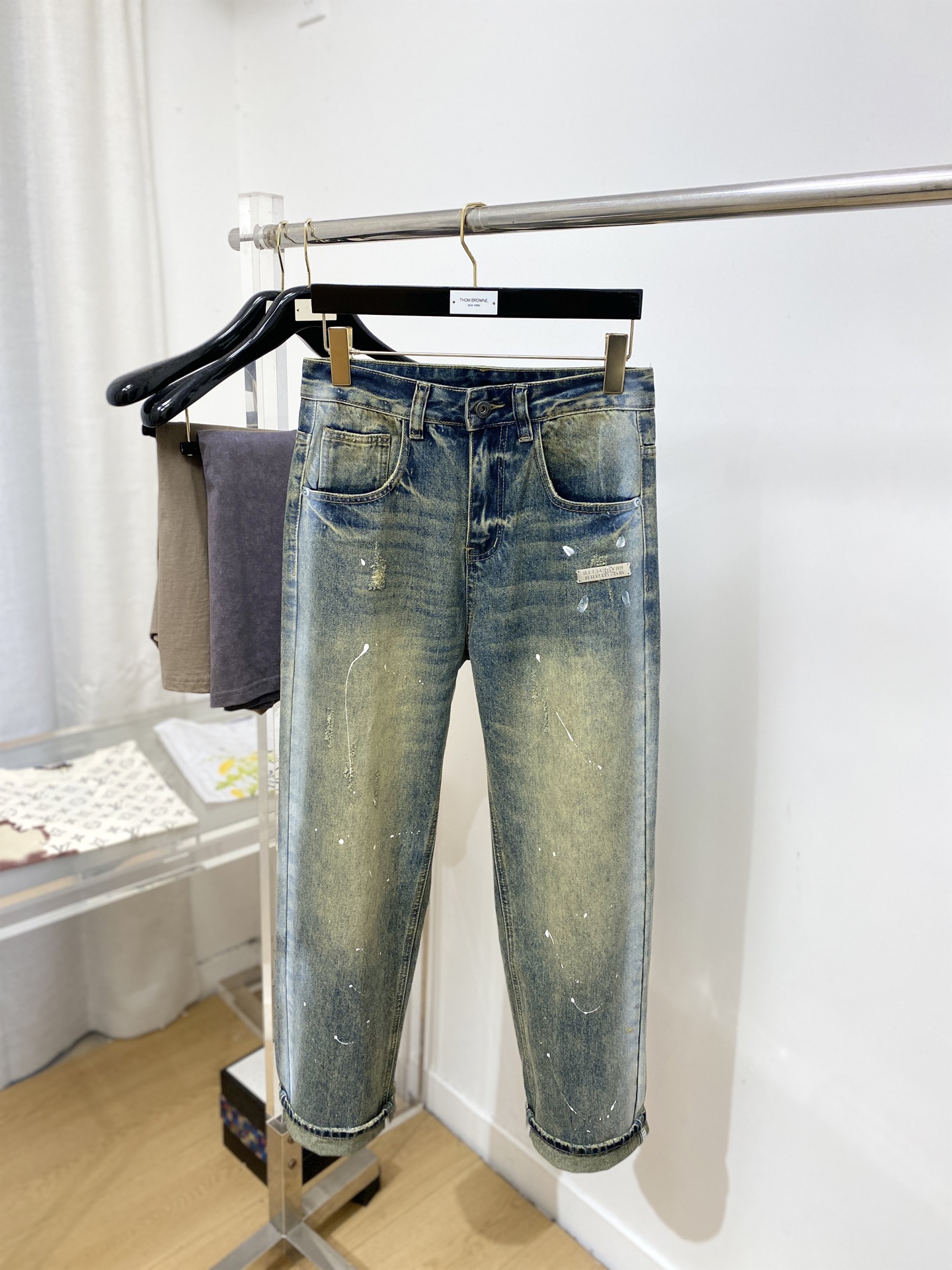 马吉拉、2026最新品，专柜同步有售，原单狠货，水洗休闲牛仔裤，进口原版水洗弹力面料，舒适有弹性，原版五