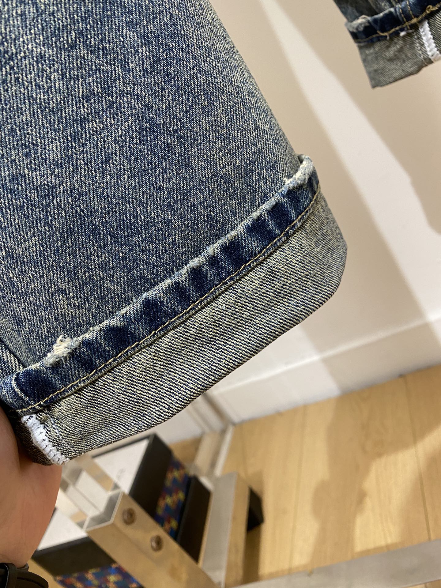 alo、2026最新品，专柜同步有售，原单狠货，水洗休闲牛仔裤，进口原版水洗弹力面料，舒适有弹性，原版五