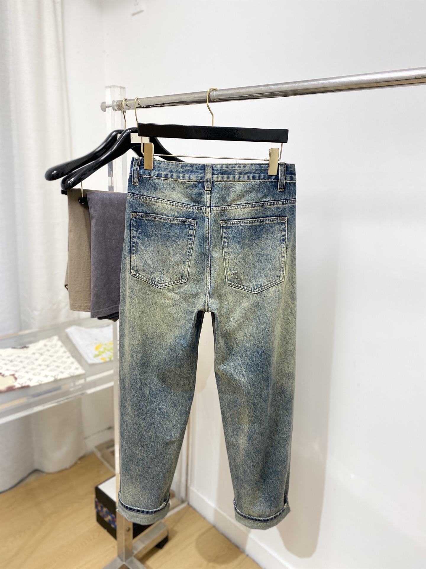 alo、2026最新品，专柜同步有售，原单狠货，水洗休闲牛仔裤，进口原版水洗弹力面料，舒适有弹性，原版五