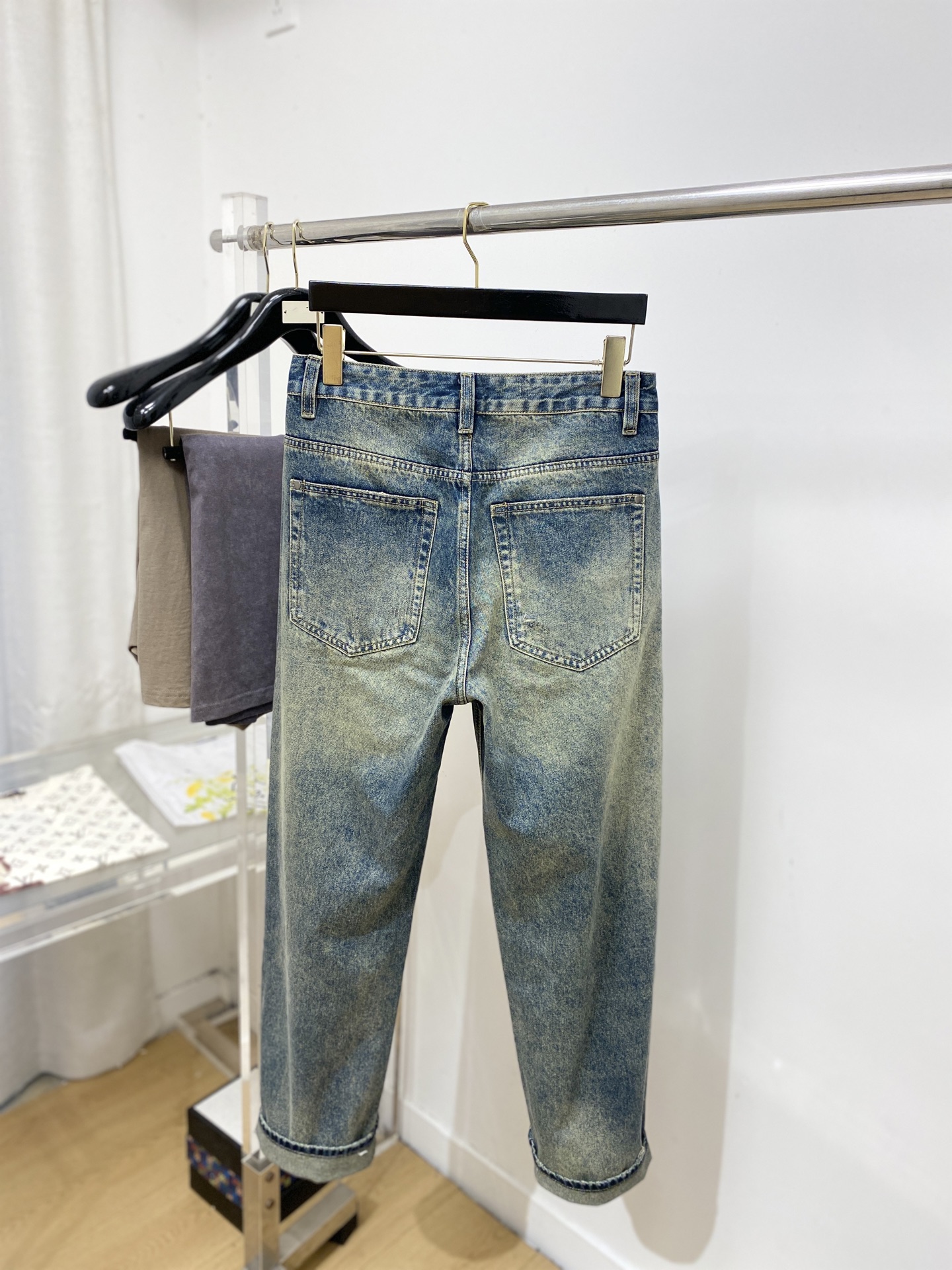 巴黎世家、2026最新品，专柜同步有售，原单狠货，水洗休闲牛仔裤，进口原版水洗弹力面料，舒适有弹性，原版