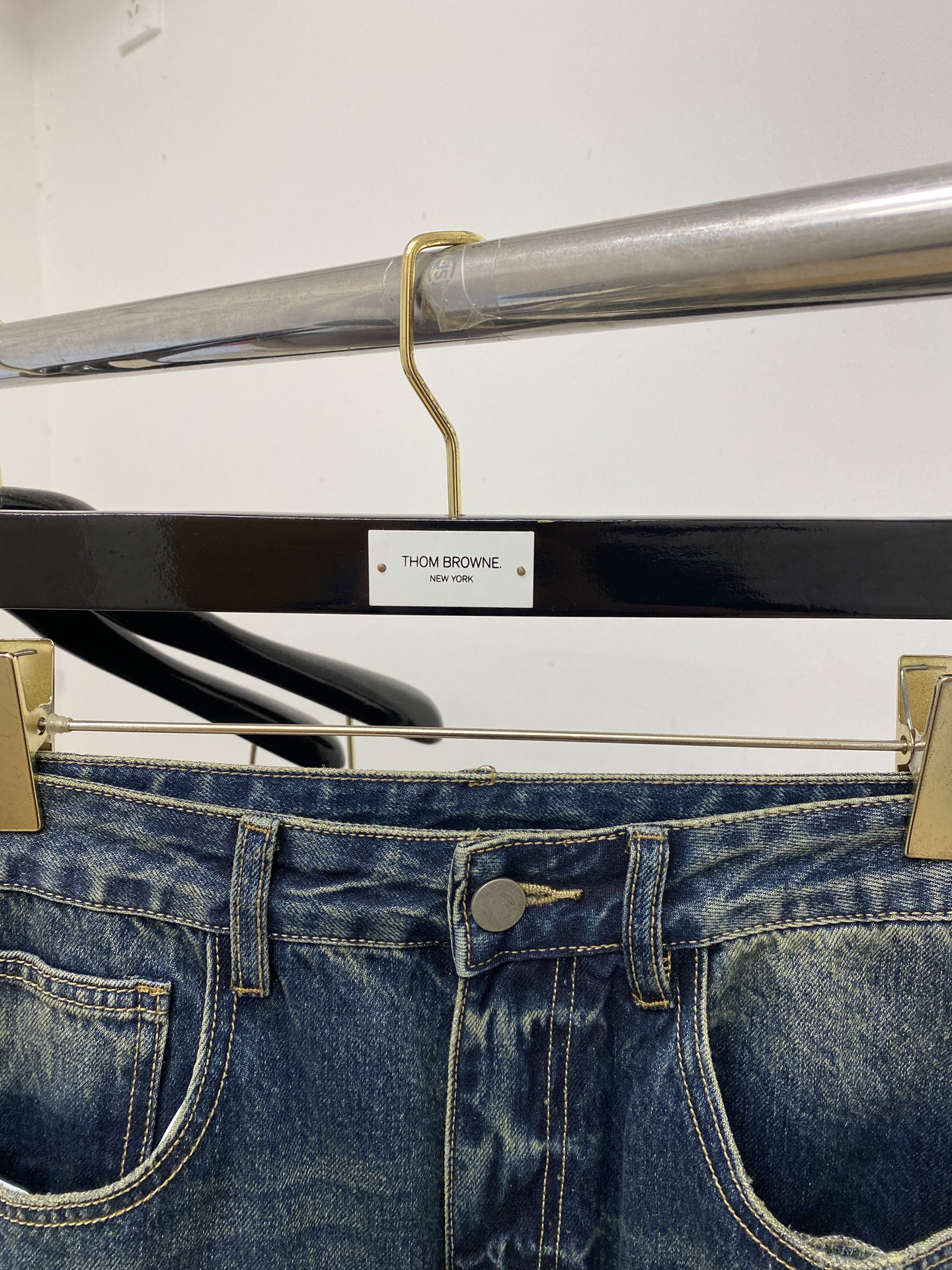 巴黎世家、2026最新品，专柜同步有售，原单狠货，水洗休闲牛仔裤，进口原版水洗弹力面料，舒适有弹性，原版