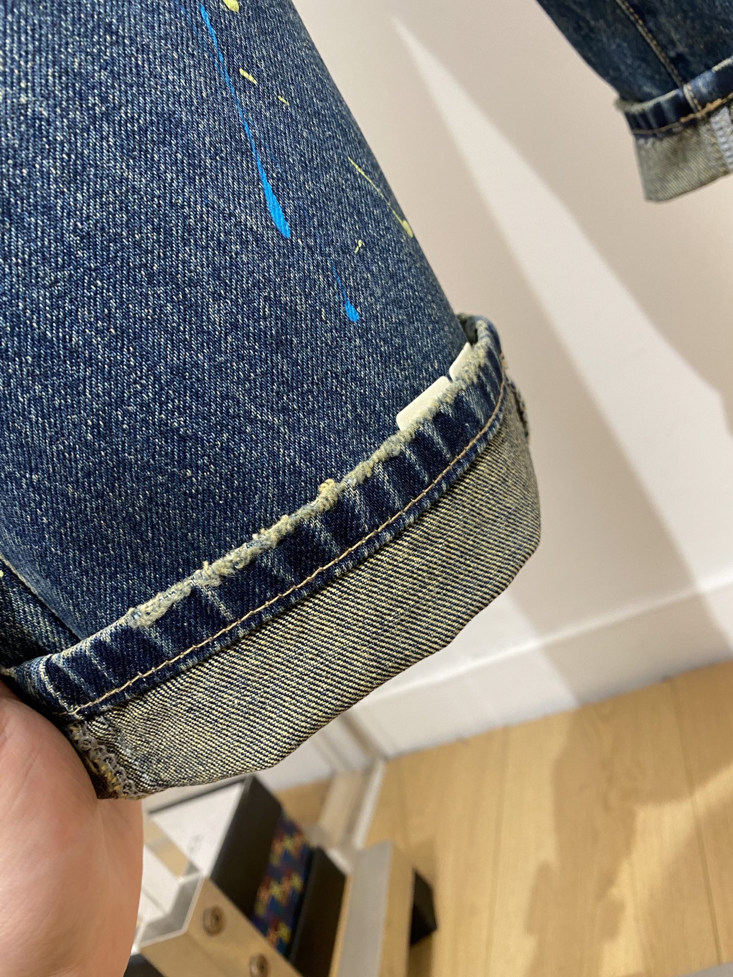 巴黎世家、2026最新品，专柜同步有售，原单狠货，水洗休闲牛仔裤，进口原版水洗弹力面料，舒适有弹性，原版