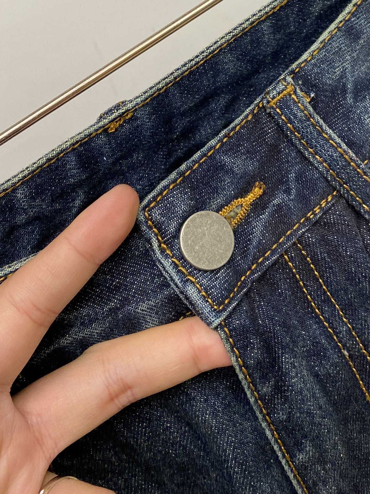 LV、2026最新品，专柜同步有售，原单狠货，水洗休闲牛仔裤，进口原版水洗弹力面料，舒适有弹性，原版五金