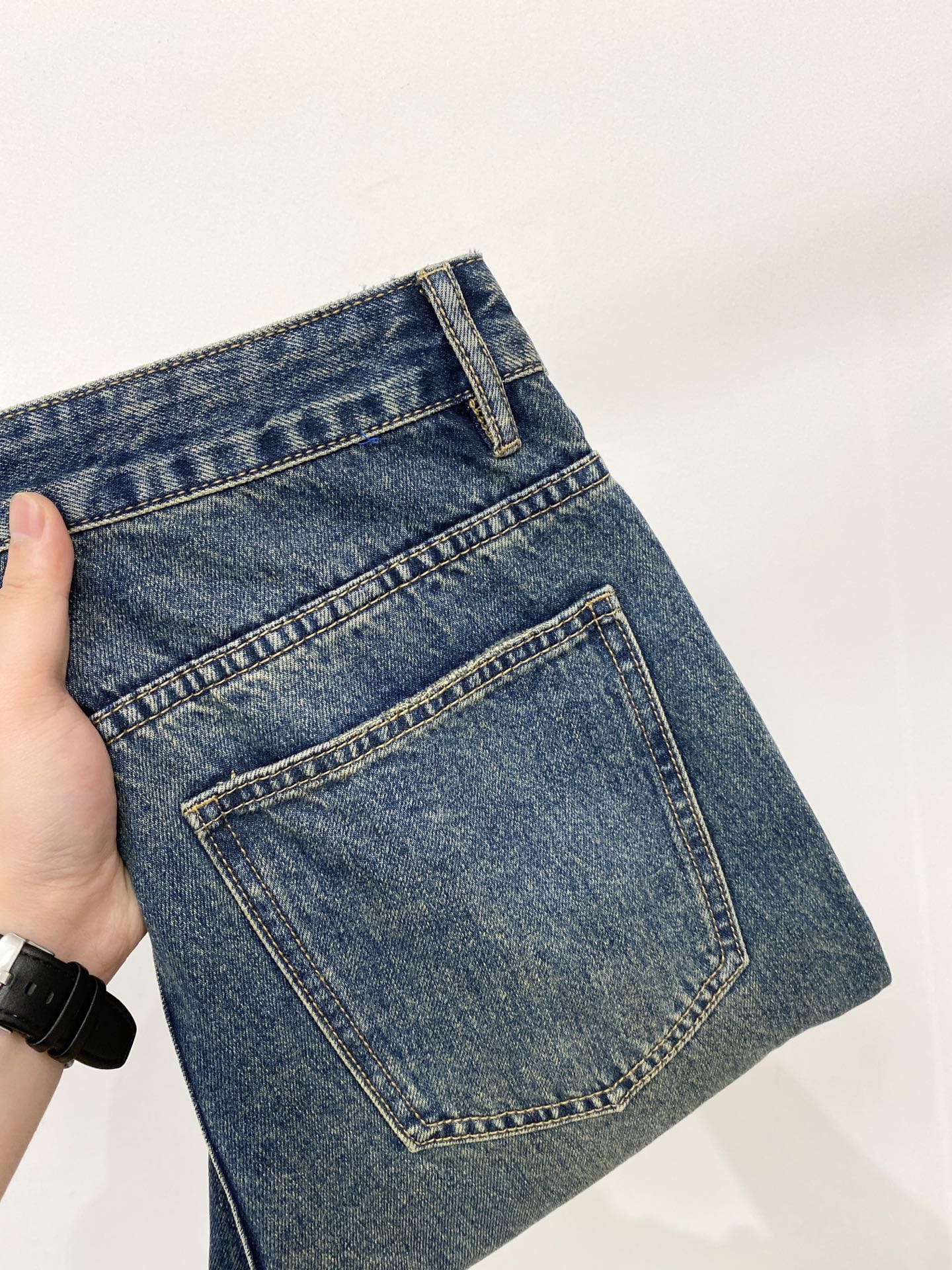 LV、2026最新品，专柜同步有售，原单狠货，水洗休闲牛仔裤，进口原版水洗弹力面料，舒适有弹性，原版五金